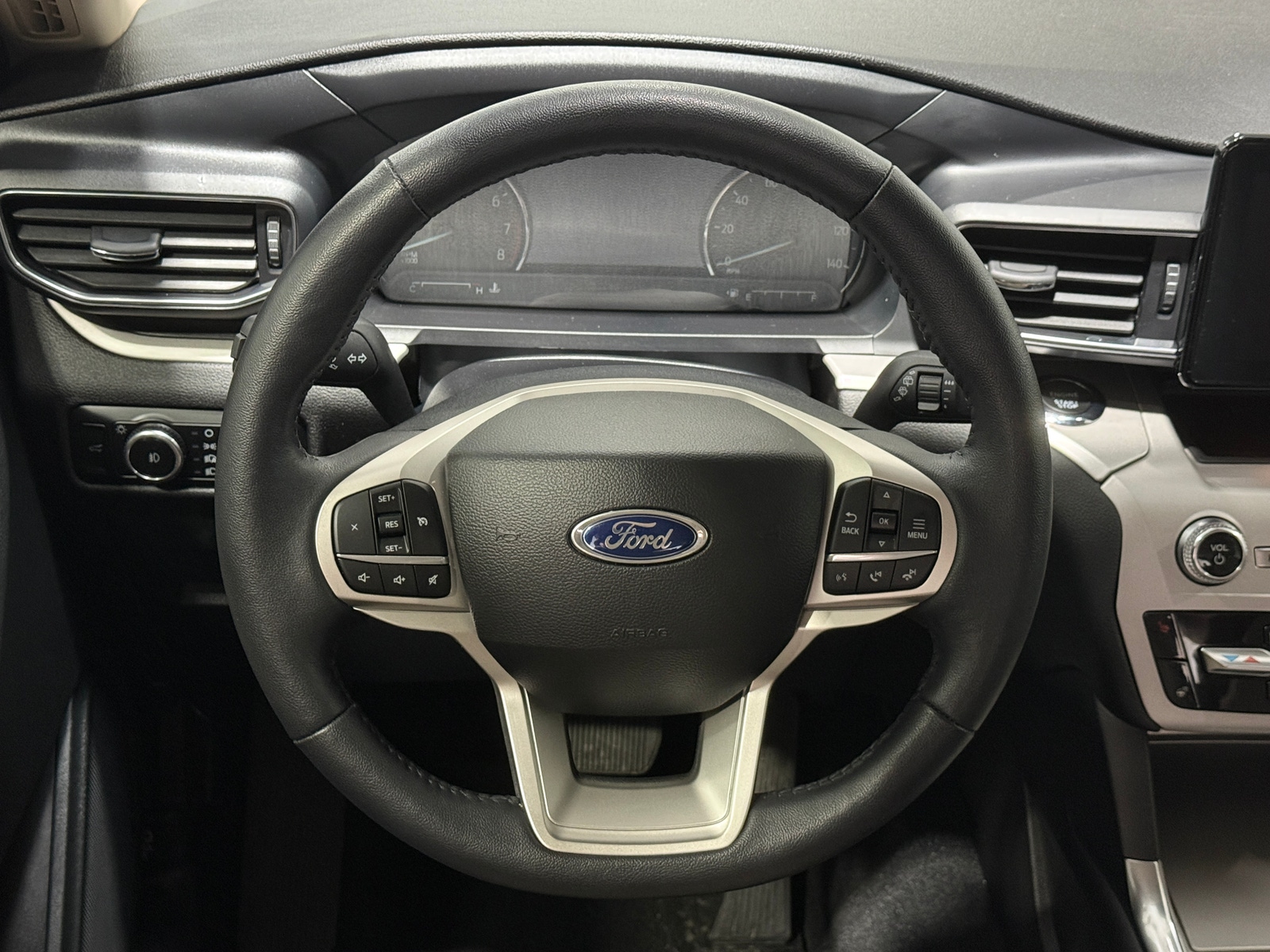Thumbnail: 2024 Ford Explorer - 5