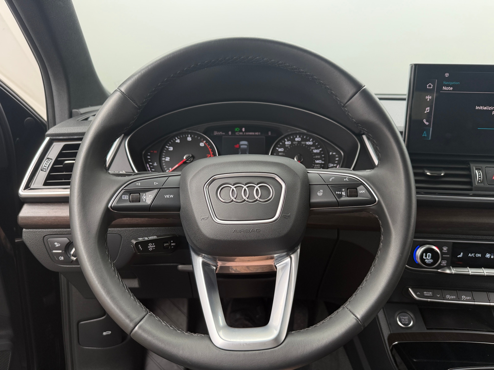 Thumbnail: 2023 Audi Q5 - 4