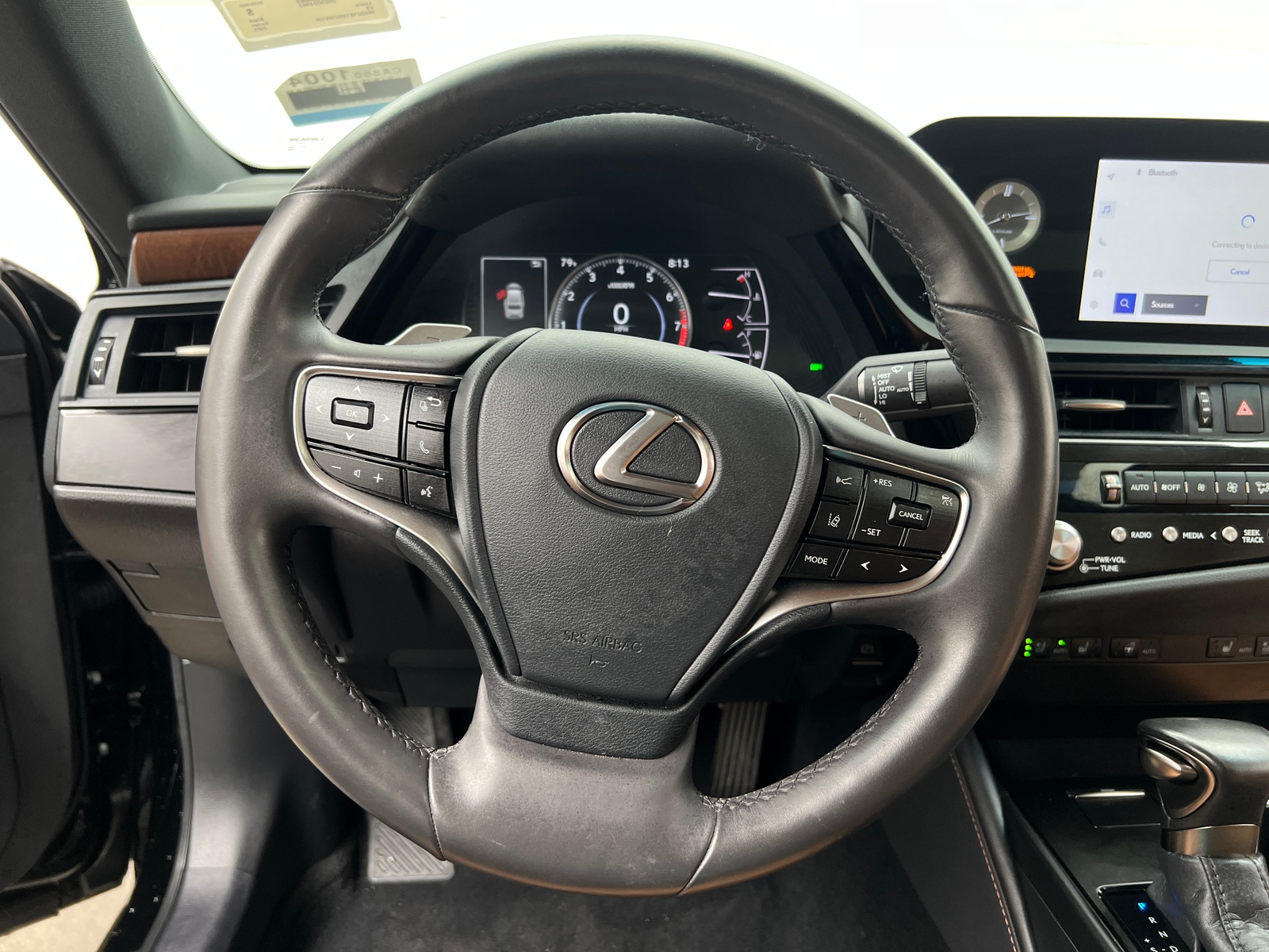 Thumbnail: 2024 Lexus ES - 4