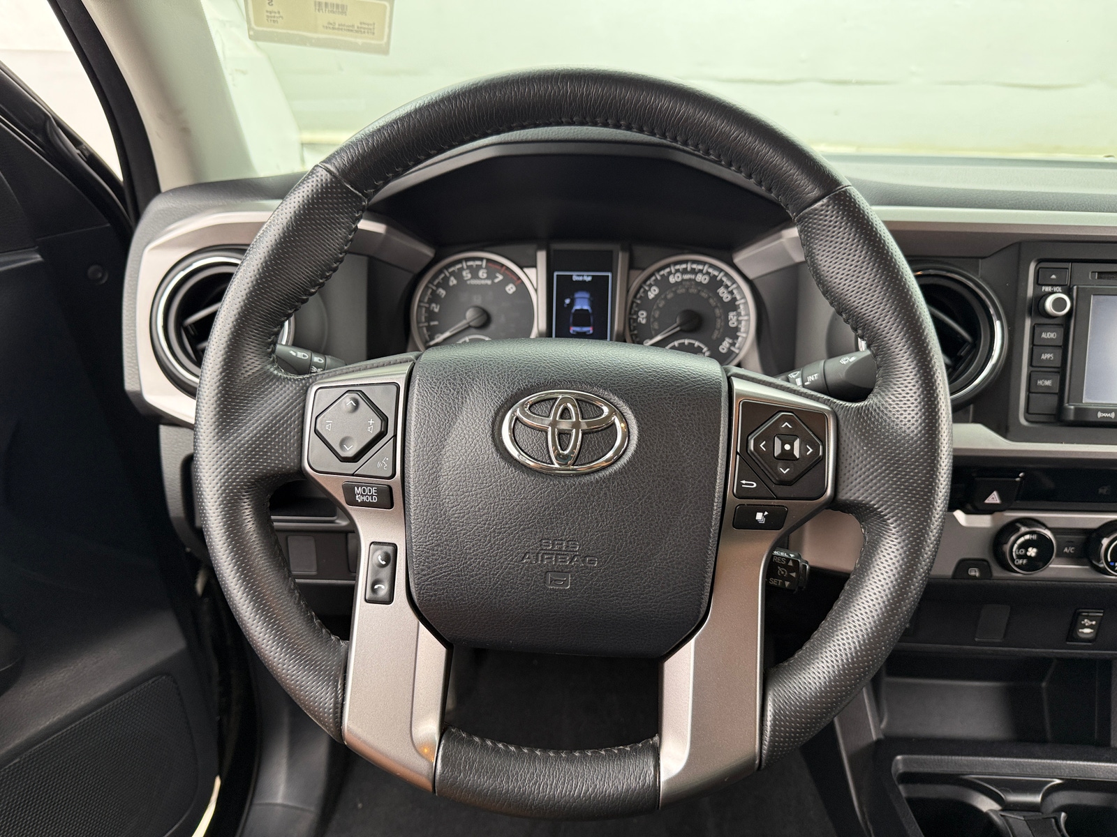 Thumbnail: 2017 Toyota Tacoma - 5