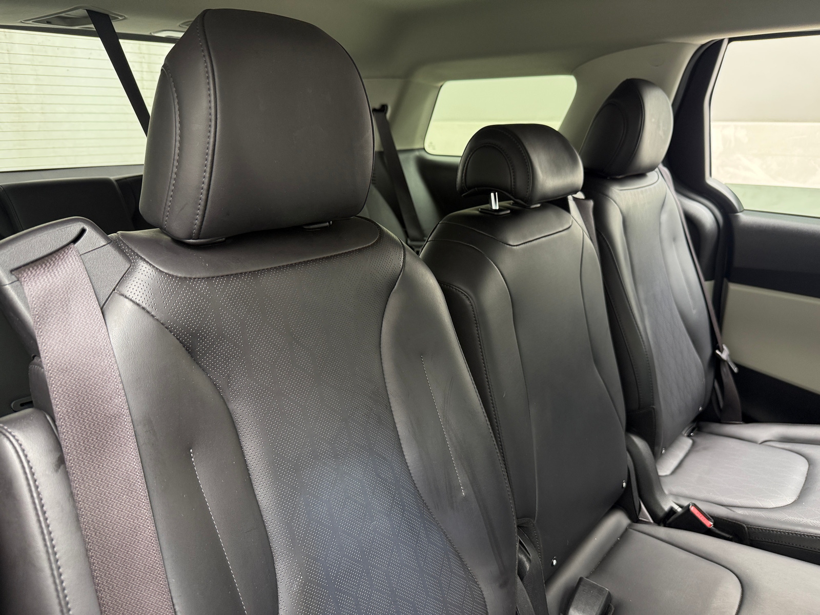 Thumbnail: 2022 Kia Carnival - 5