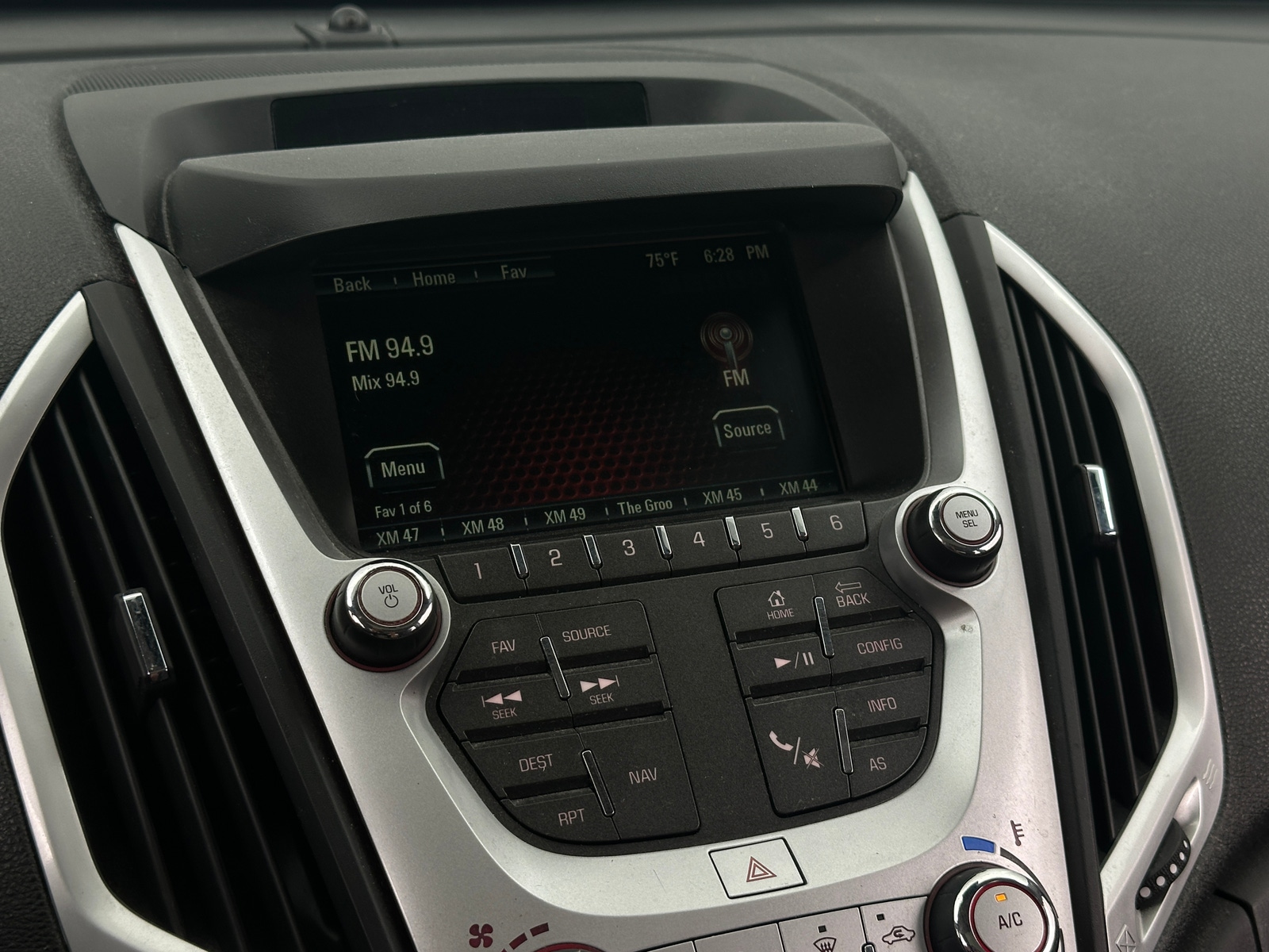 Thumbnail: 2017 GMC Terrain - 3