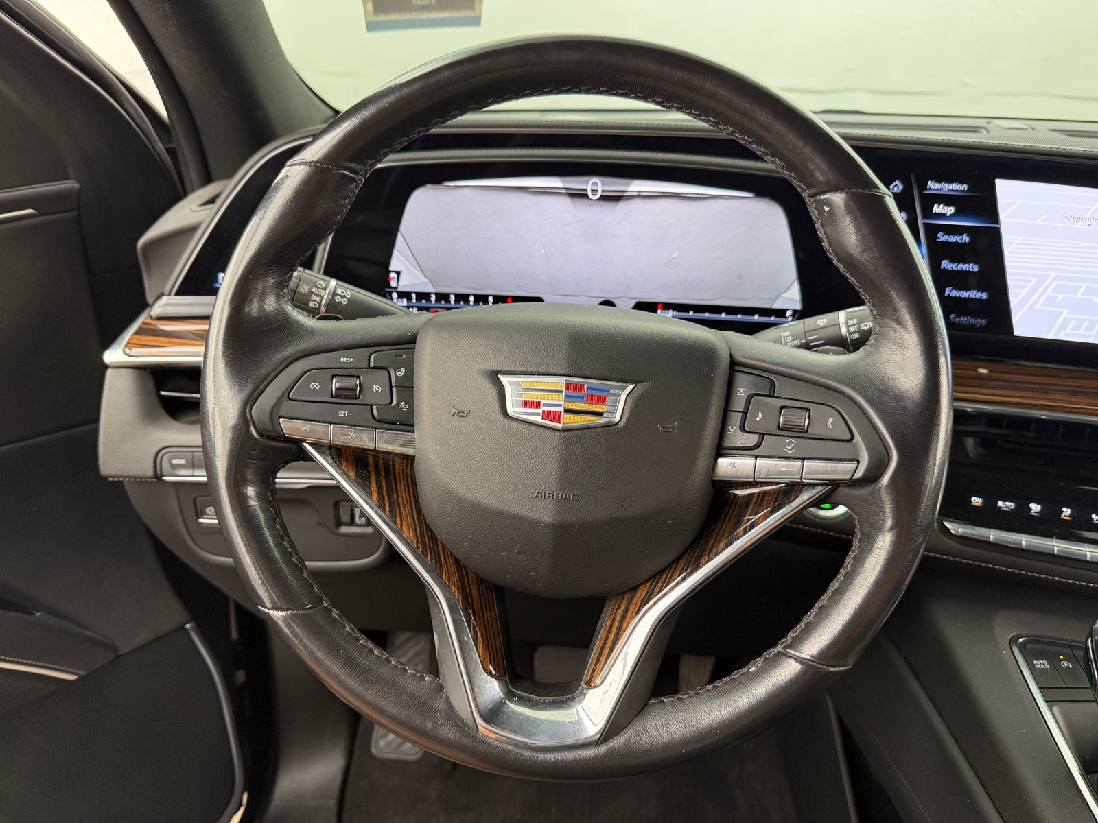 Thumbnail: 2023 Cadillac Escalade - 4