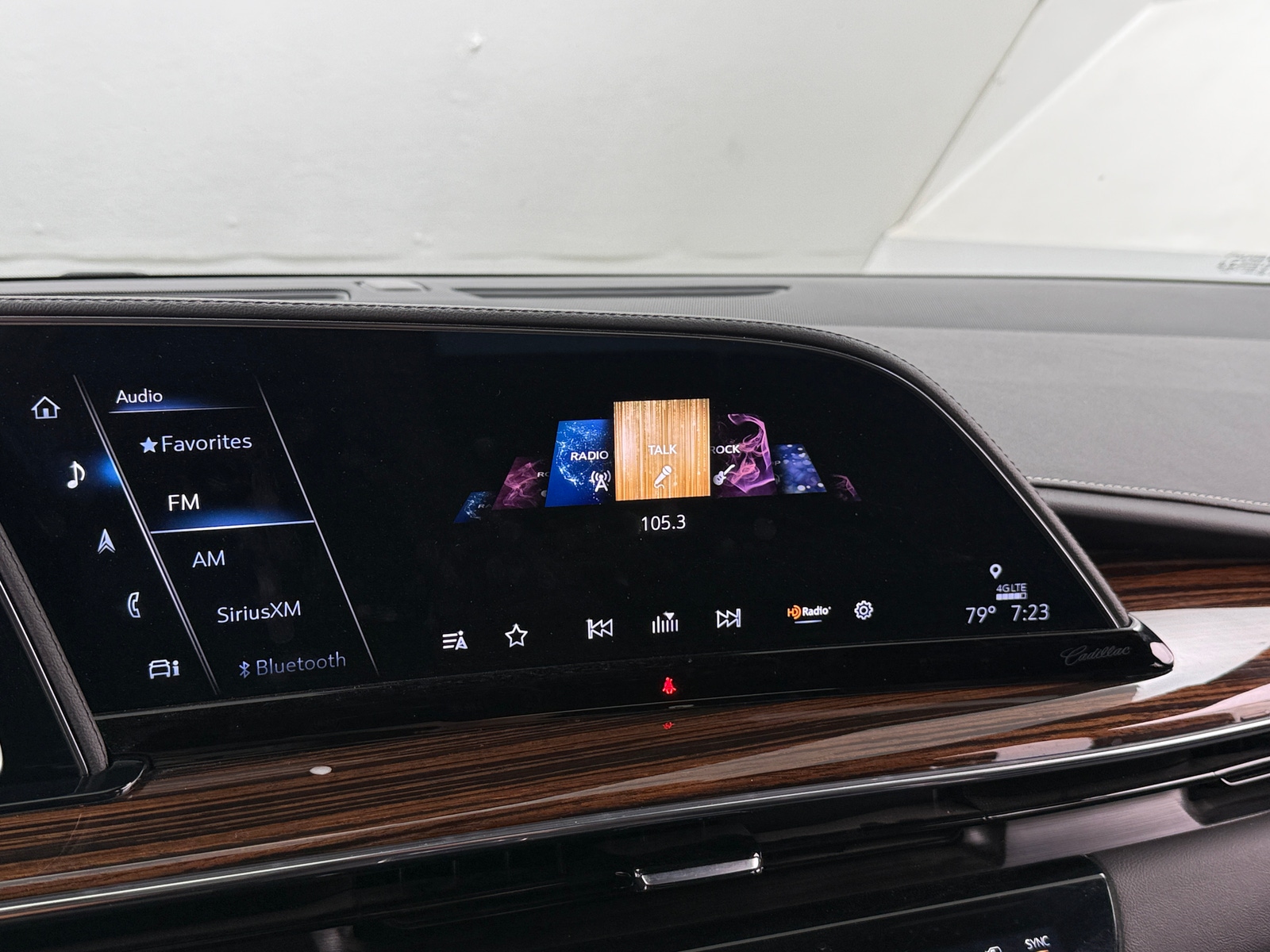 Thumbnail: 2023 Cadillac Escalade - 3