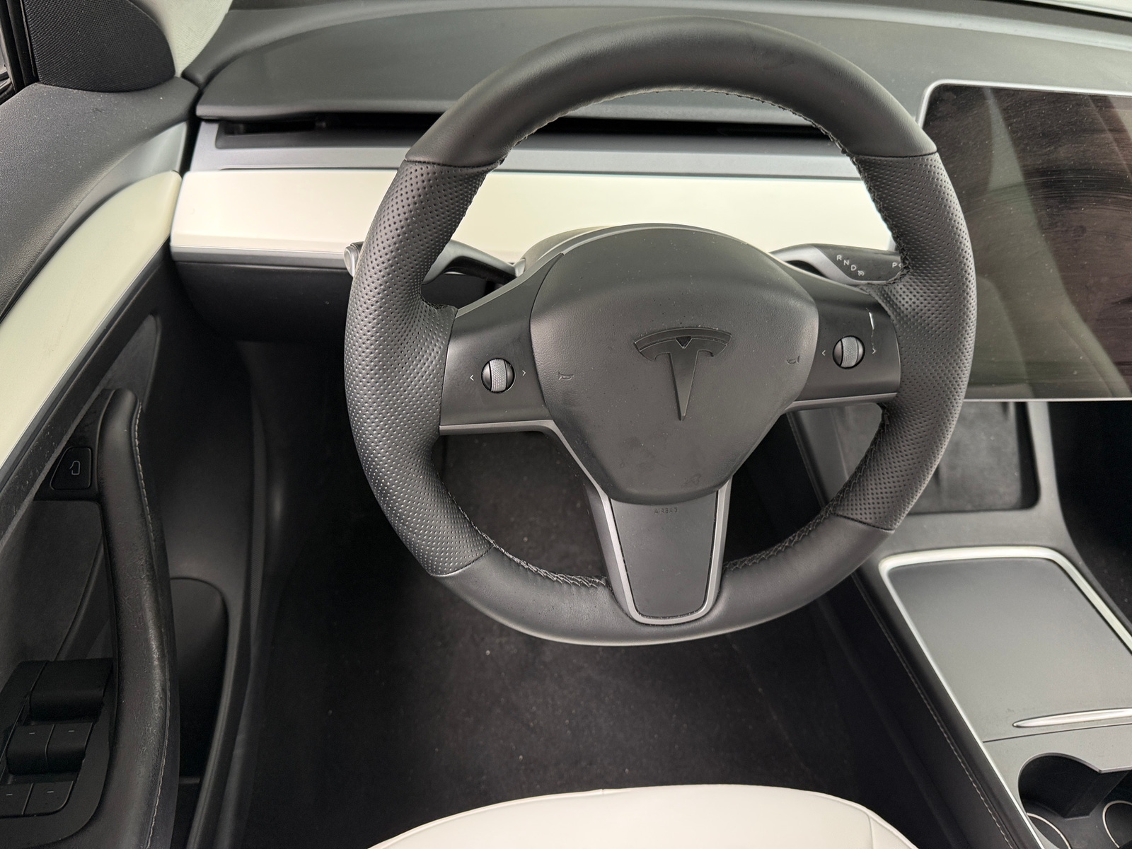 Thumbnail: 2022 Tesla Model 3 - 4