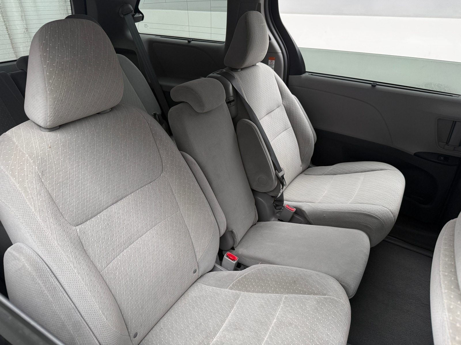 Thumbnail: 2019 Toyota Sienna - 6