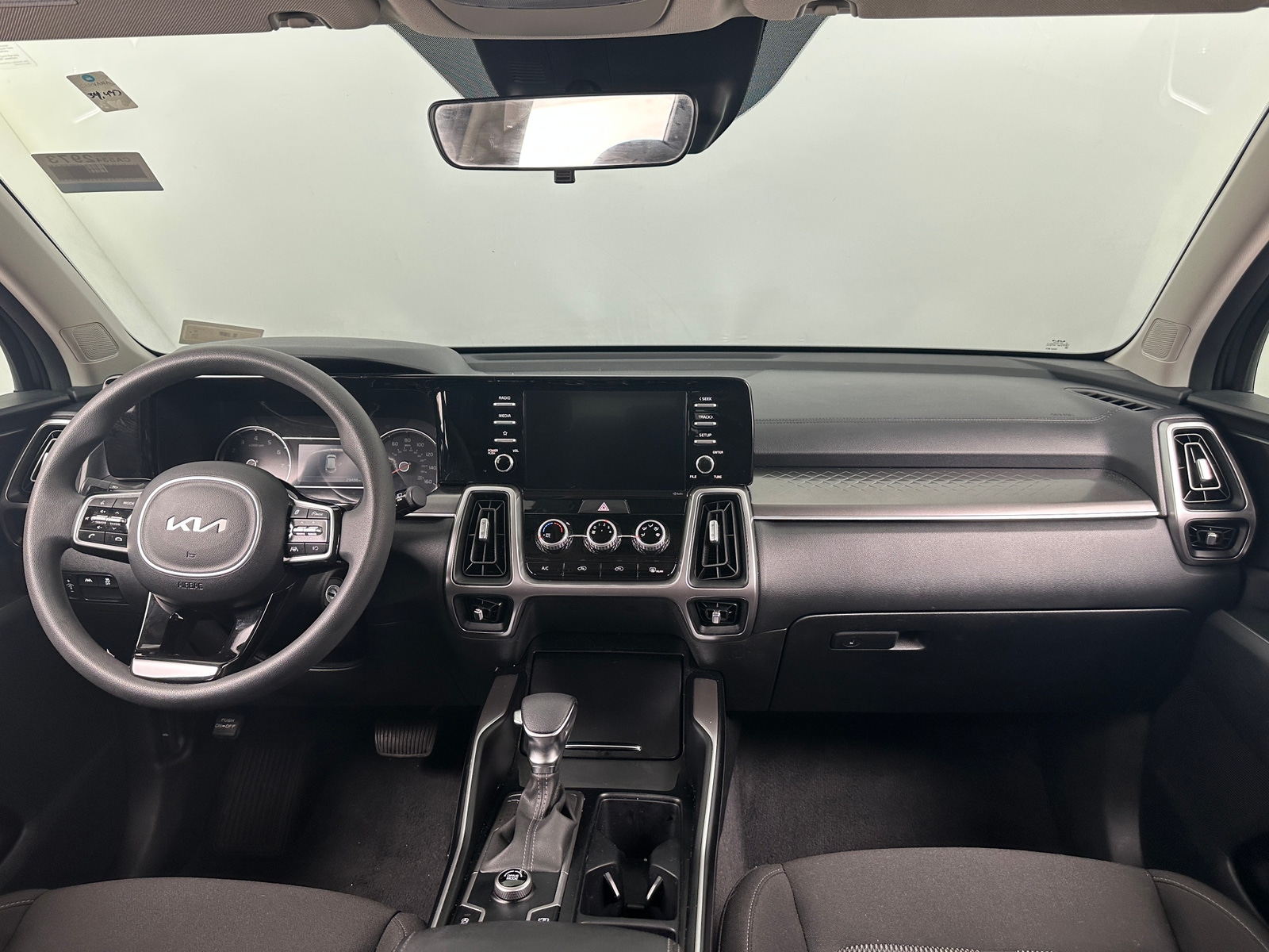 Thumbnail: 2023 Kia Sorento - 3