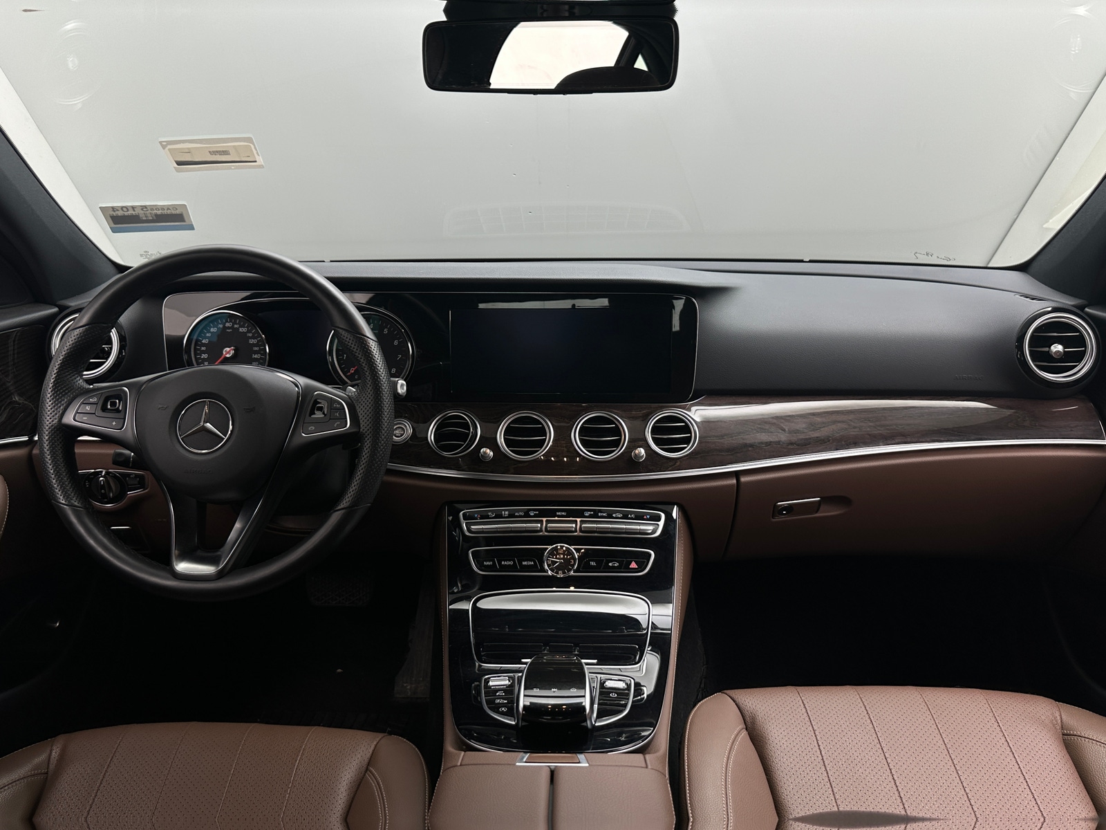 Thumbnail: 2018 Mercedes-Benz E-Class - 2