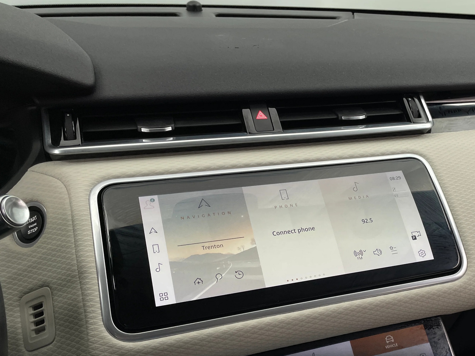 Thumbnail: 2021 Land Rover Range Rover Velar - 3