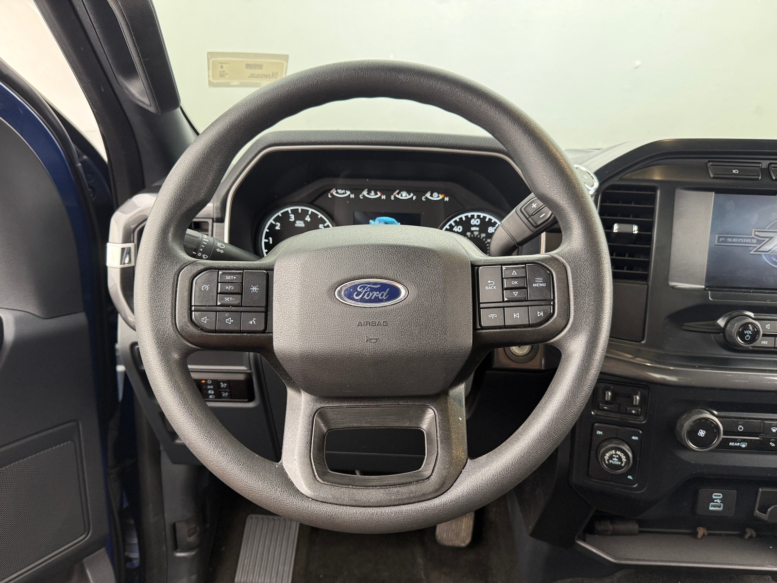 Thumbnail: 2023 Ford Econoline - 5