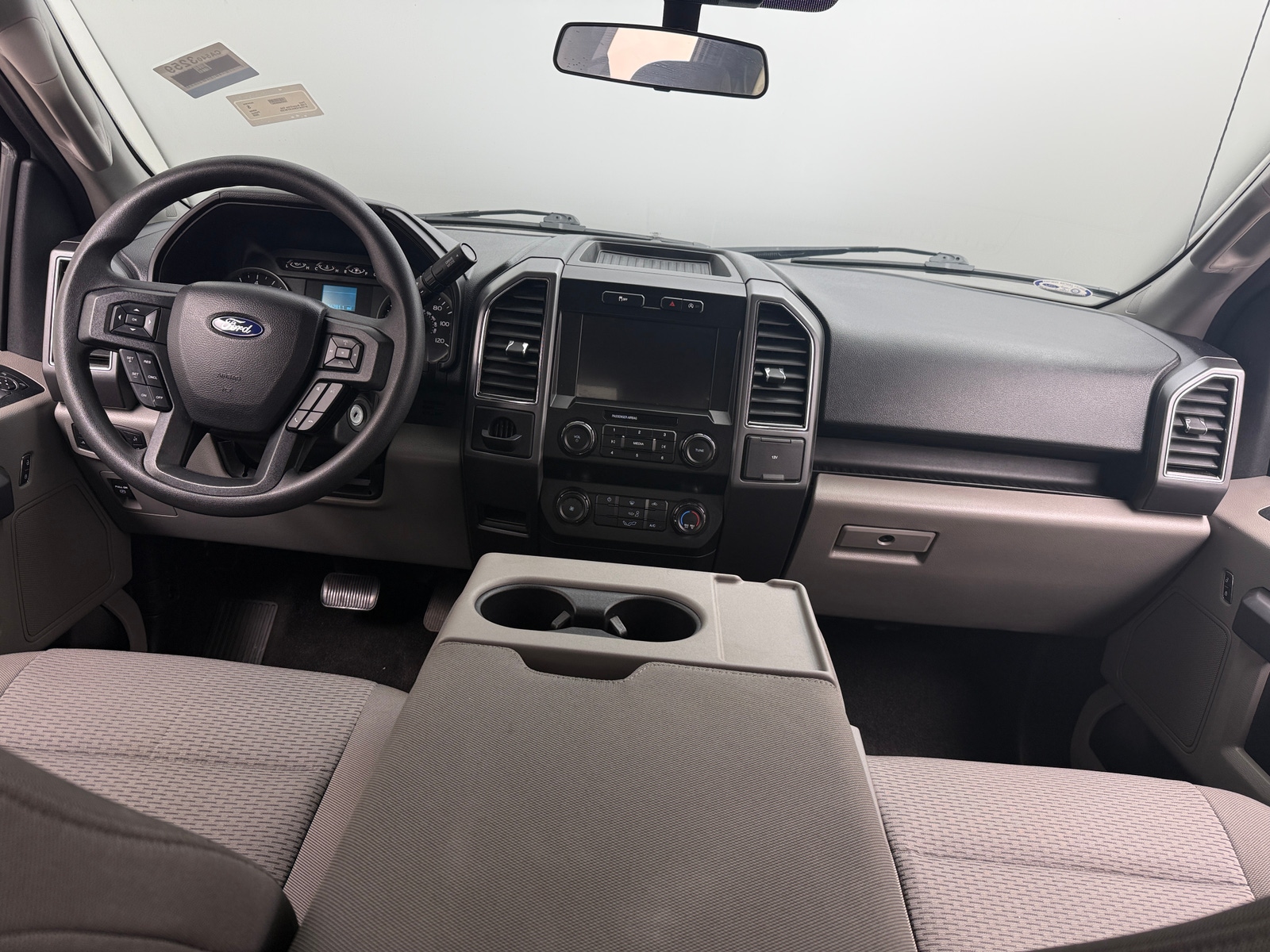 Thumbnail: 2020 Ford Econoline - 3