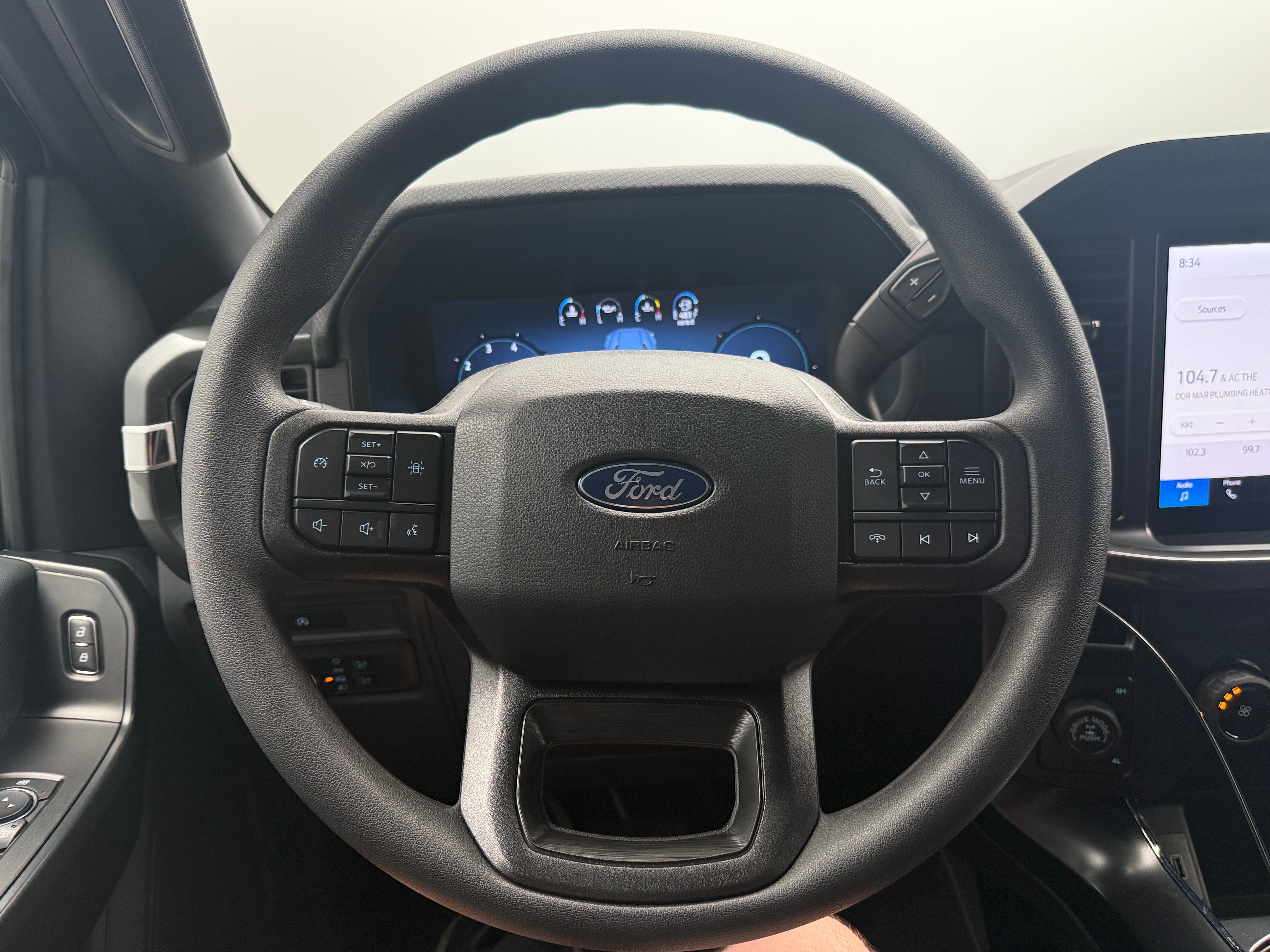 2025 Ford F-150 STX - Photo 6