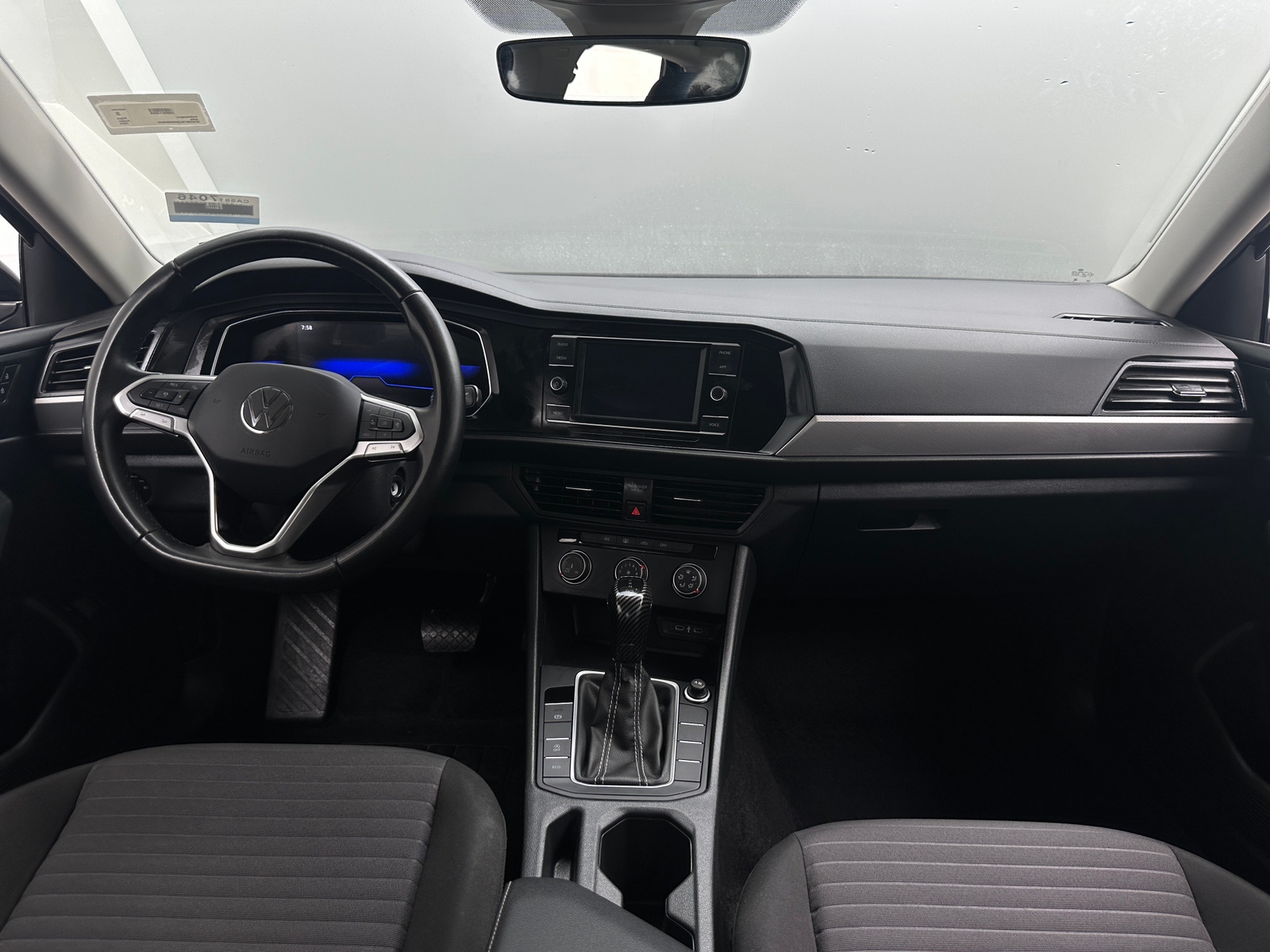 Thumbnail: 2024 Volkswagen Jetta - 3