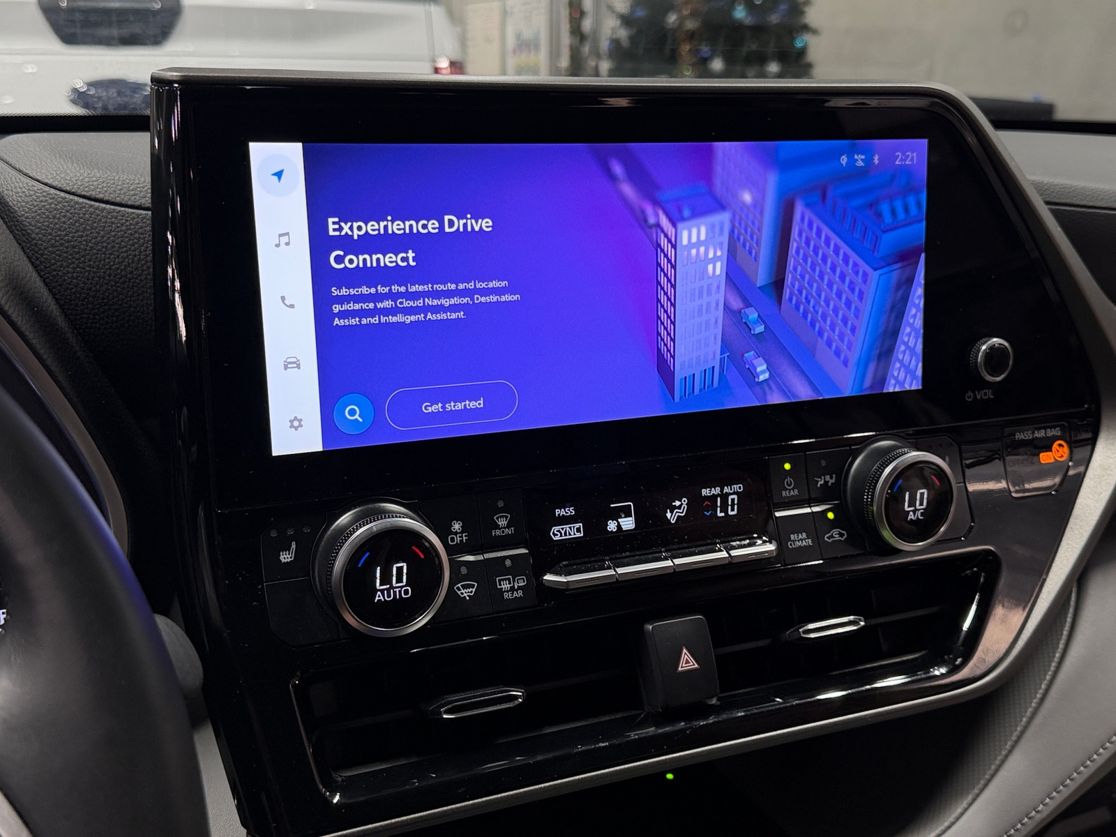 Thumbnail: 2024 Toyota Highlander - 3
