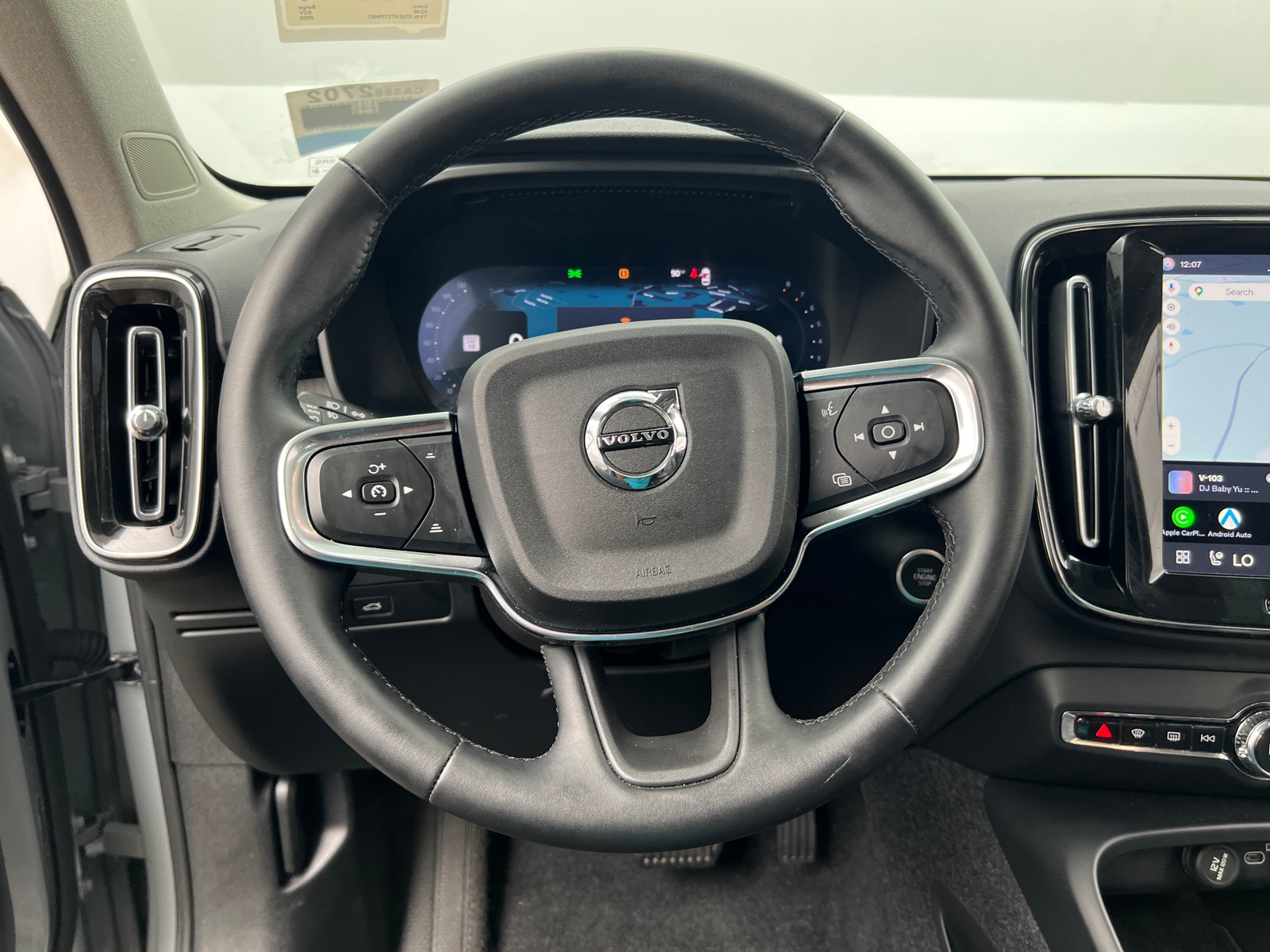 Thumbnail: 2026 Volvo XC40 - 4