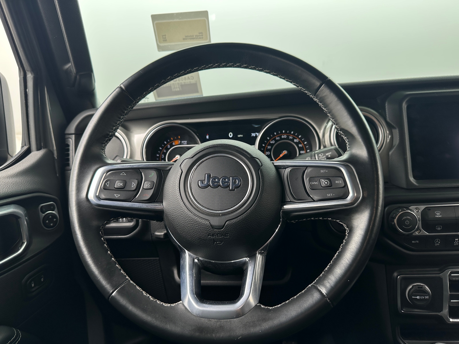 Thumbnail: 2022 Jeep Wrangler - 5