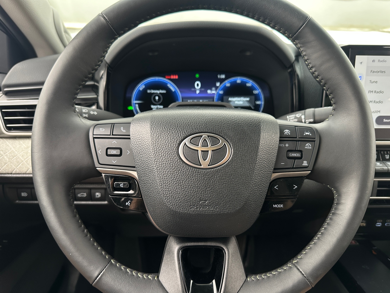 Thumbnail: 2025 Toyota Camry - 4