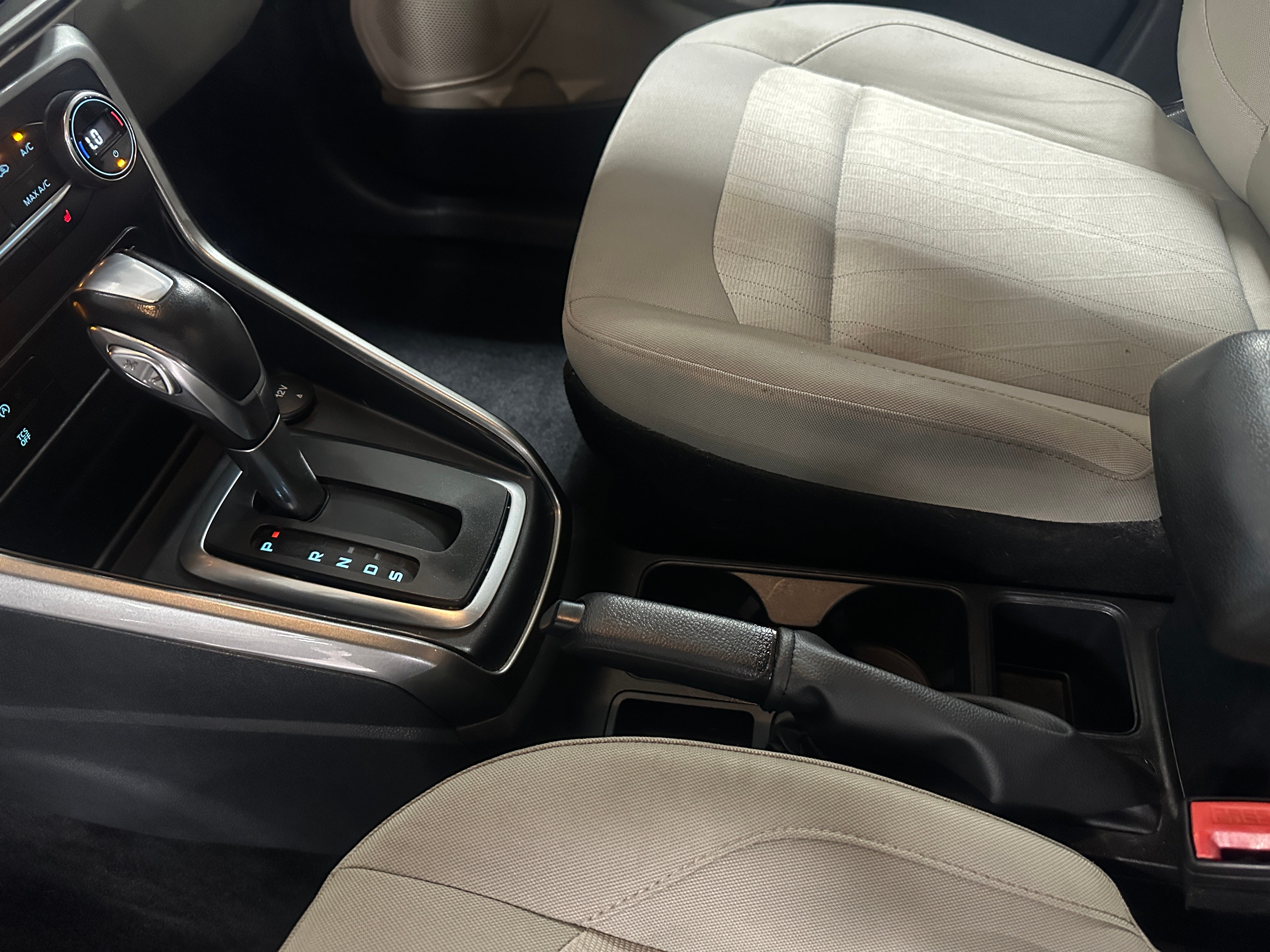 Used 2018 Ford Ecosport SE with VIN MAJ3P1TE8JC204198 for sale in Pewaukee, WI