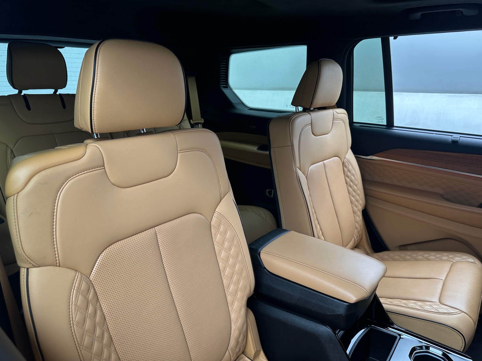 Thumbnail: 2022 Jeep Grand Cherokee L - 5