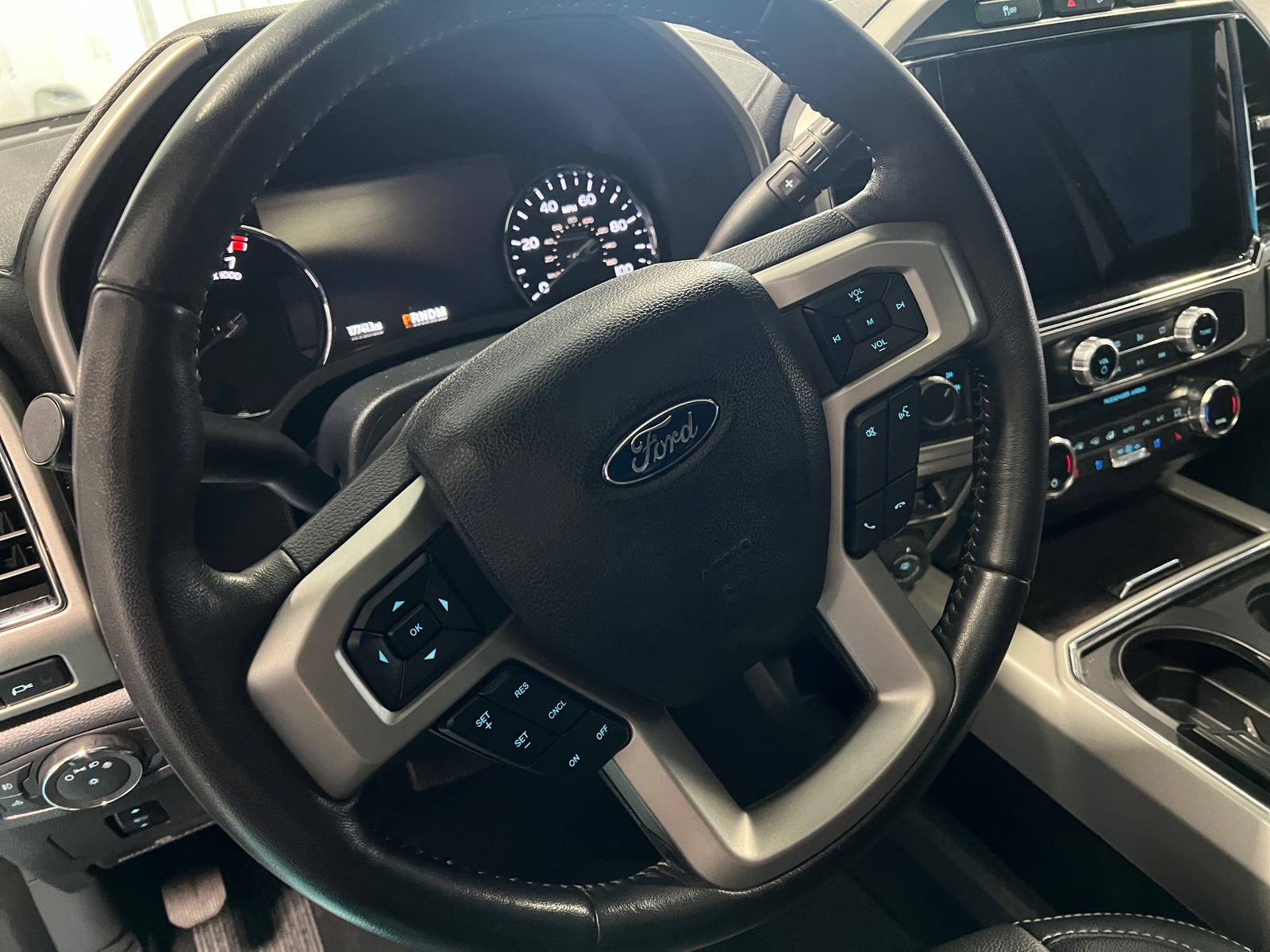 Thumbnail: 2022 Ford Econoline - 4