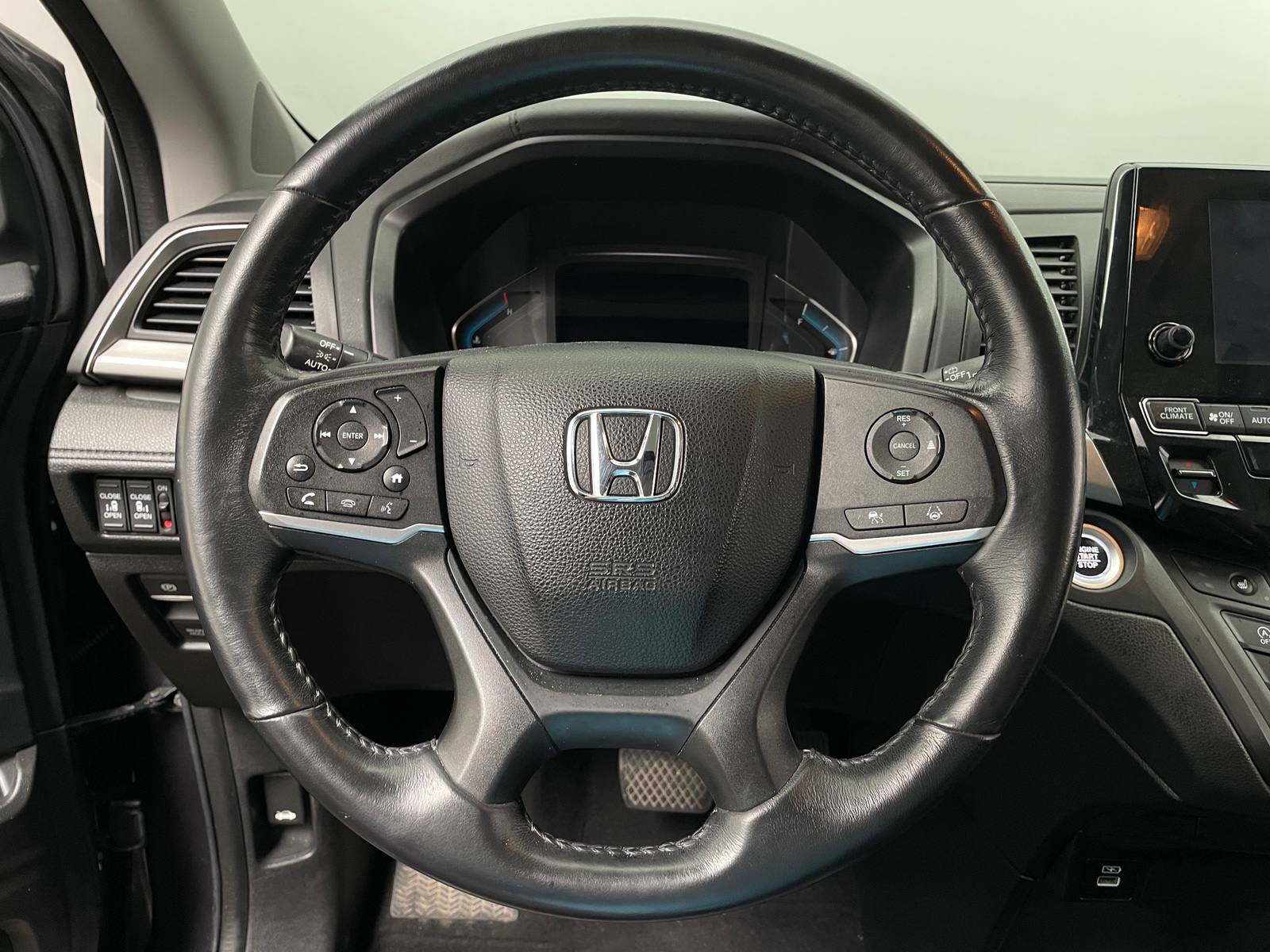 Thumbnail: 2023 Honda Odyssey - 4