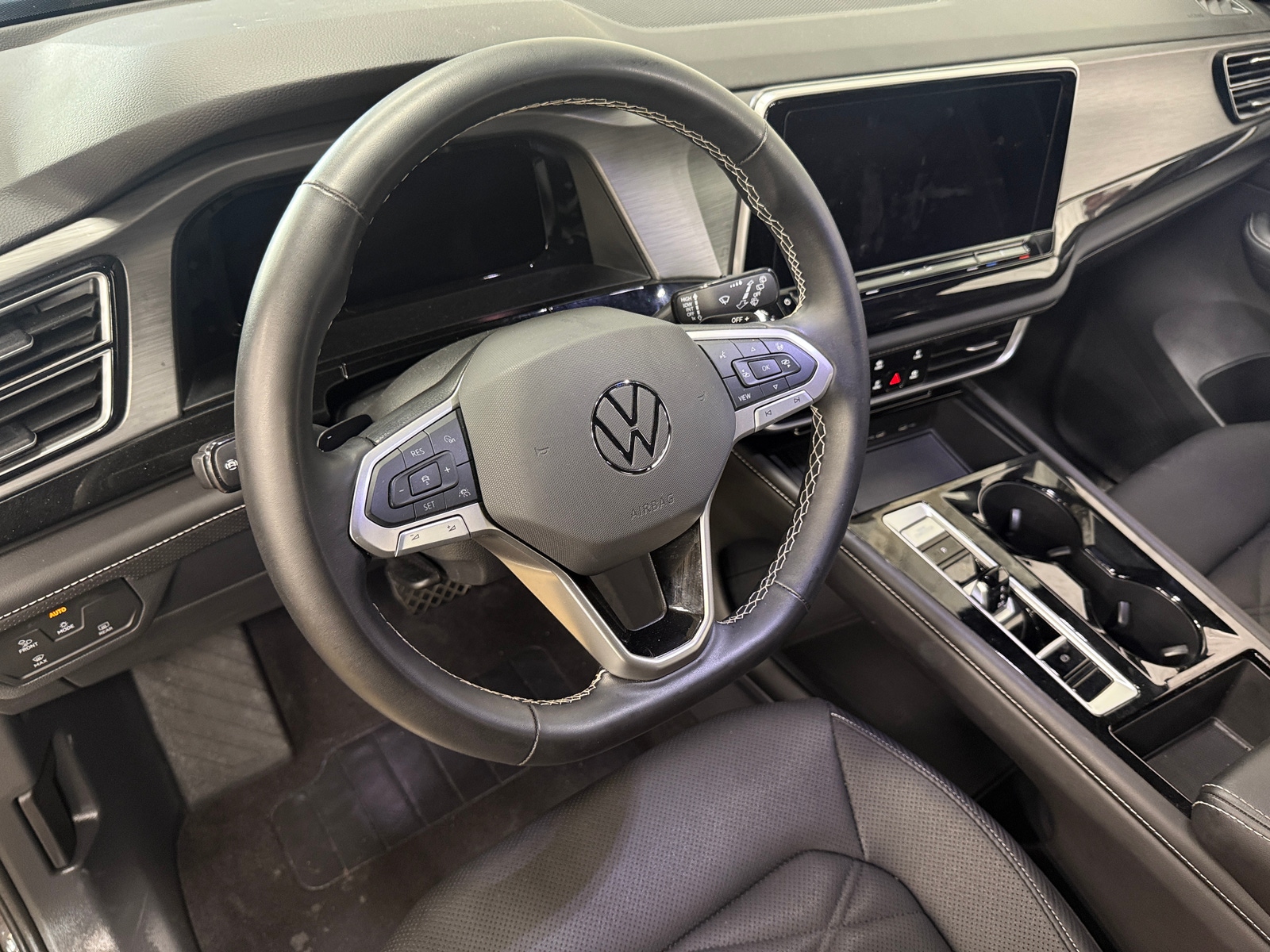 Thumbnail: 2025 Volkswagen Atlas - 4