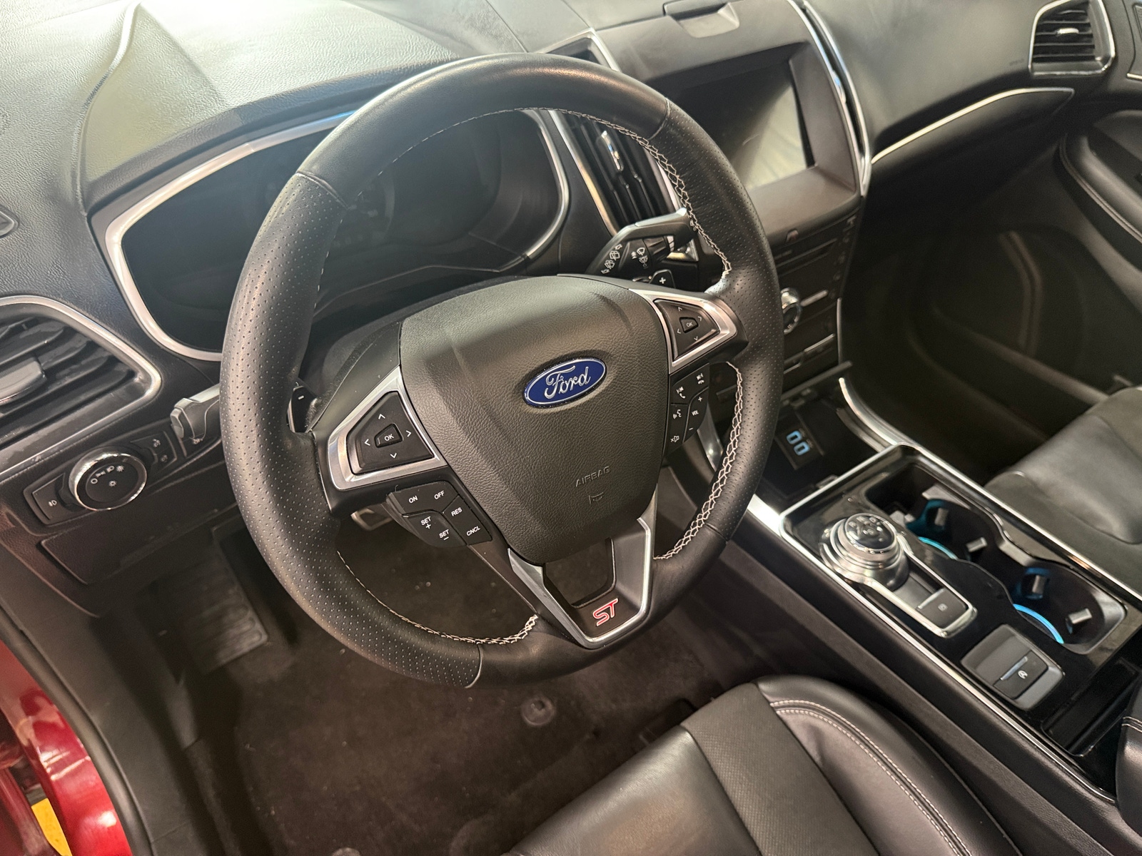 Thumbnail: 2019 Ford Edge - 4