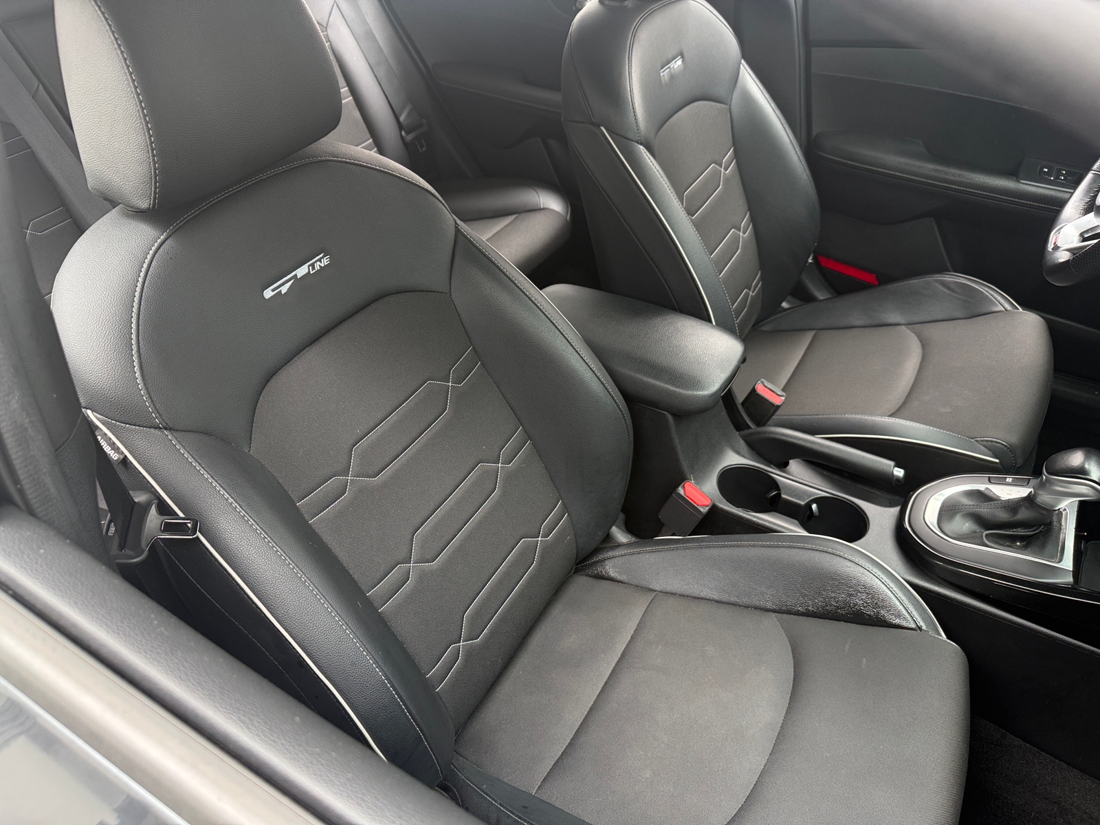 Thumbnail: 2021 Kia Forte - 2