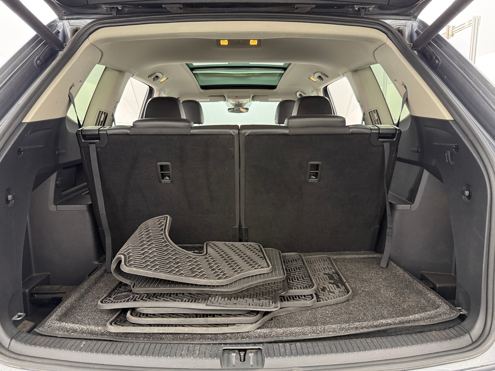 Thumbnail: 2019 Volkswagen Atlas - 6