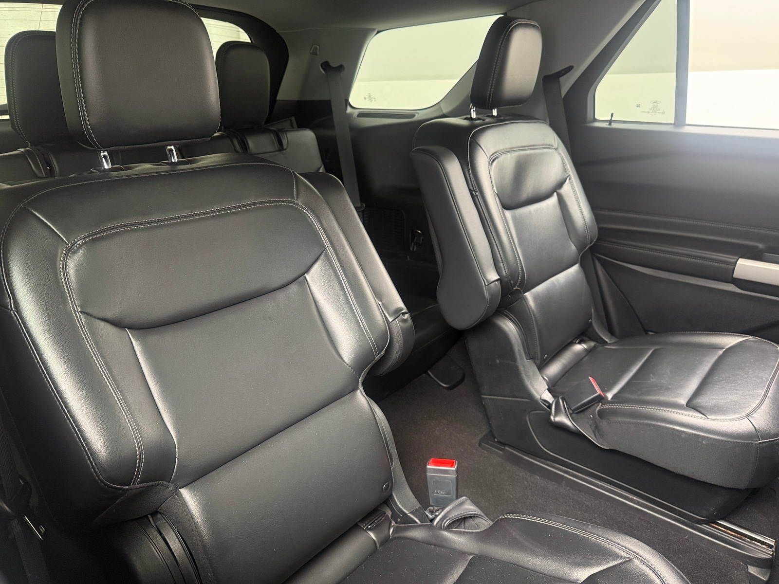 Thumbnail: 2022 Ford Explorer - 6