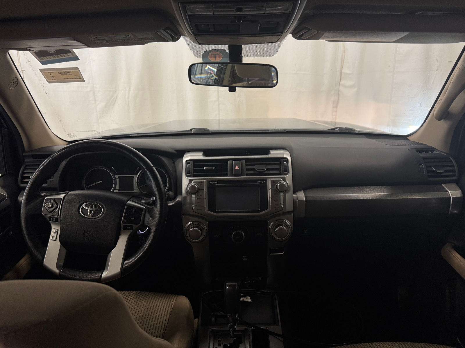 Thumbnail: 2016 Toyota 4Runner - 3