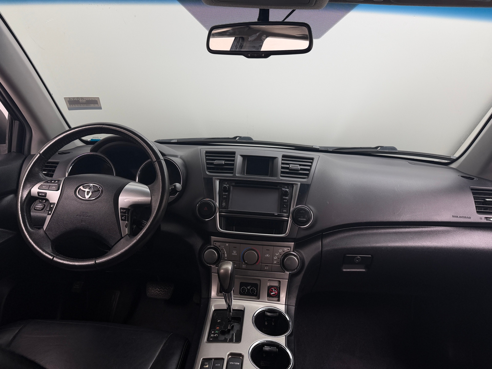 Thumbnail: 2013 Toyota Highlander - 2