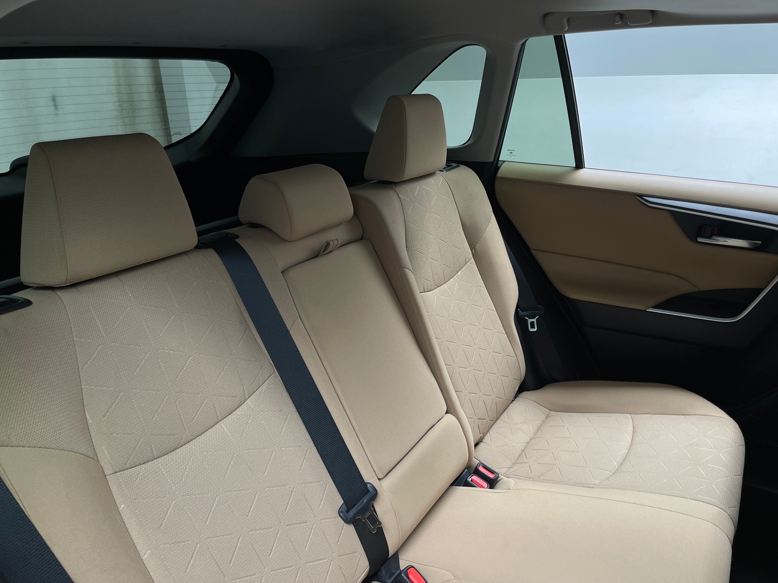 Thumbnail: 2019 Toyota RAV4 - 6