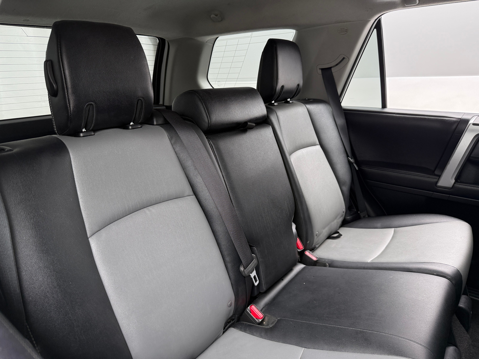 Thumbnail: 2016 Toyota 4Runner - 6
