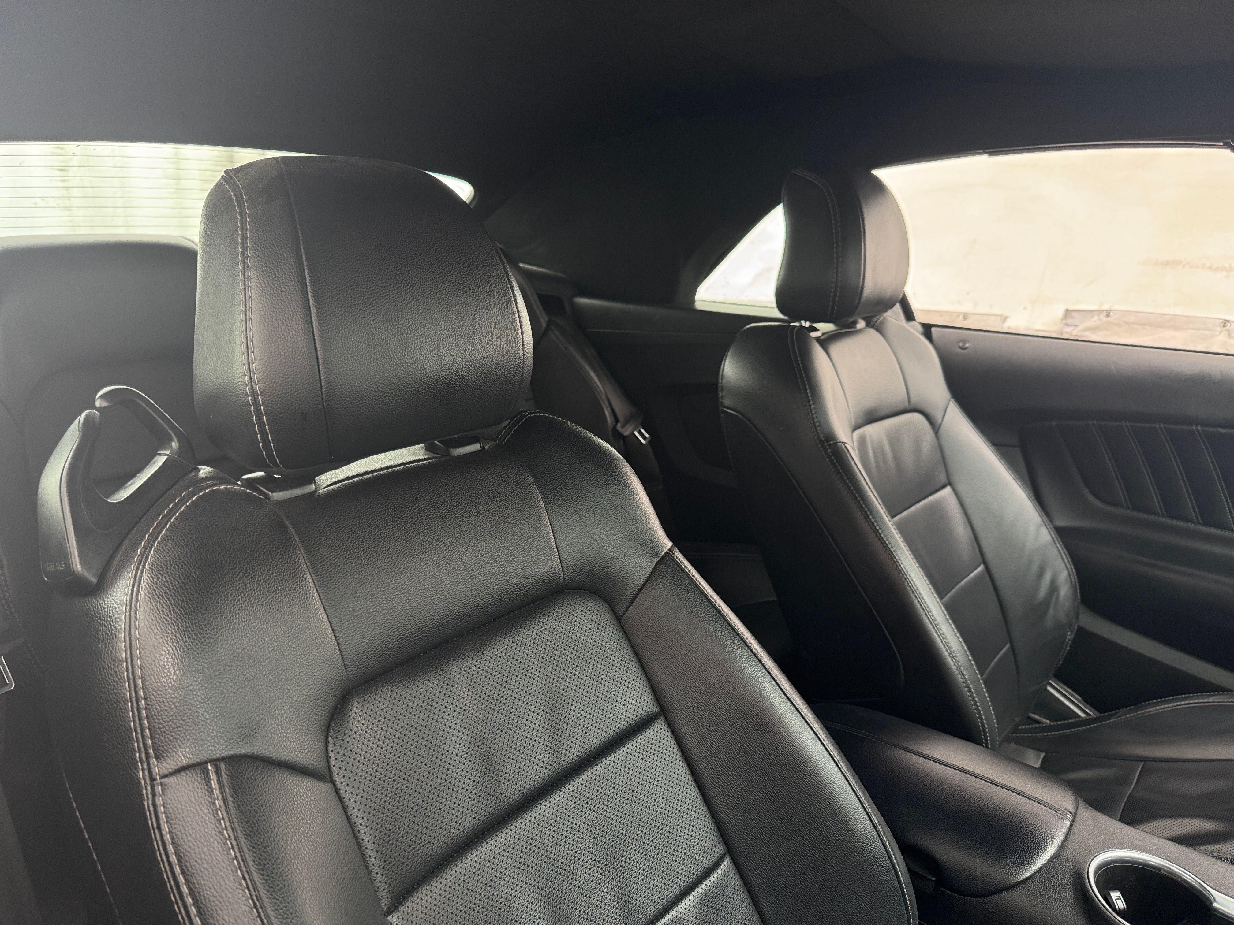 2021 Ford Mustang EcoBoost Premium - Photo 3