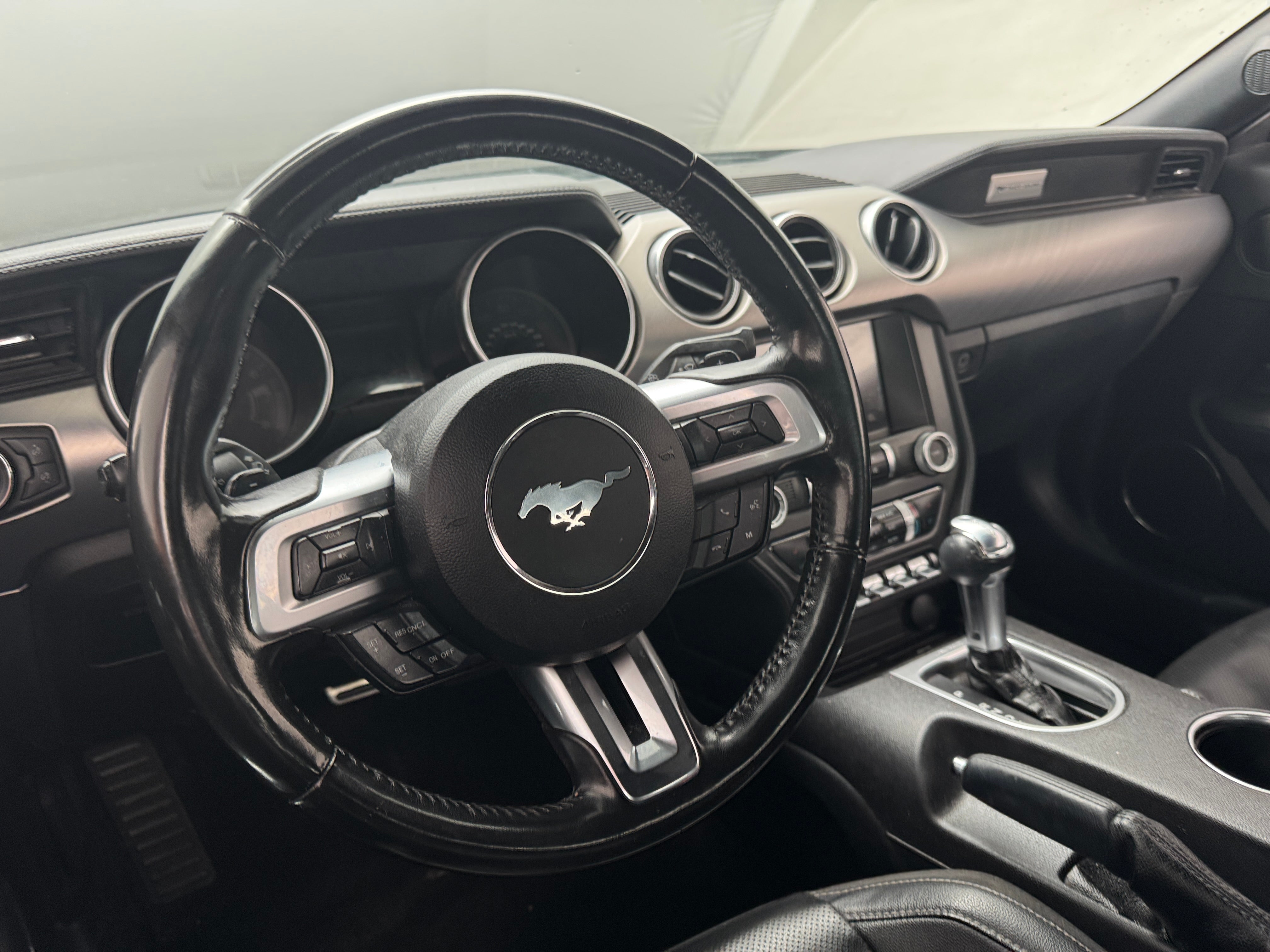 2021 Ford Mustang EcoBoost Premium - Photo 10