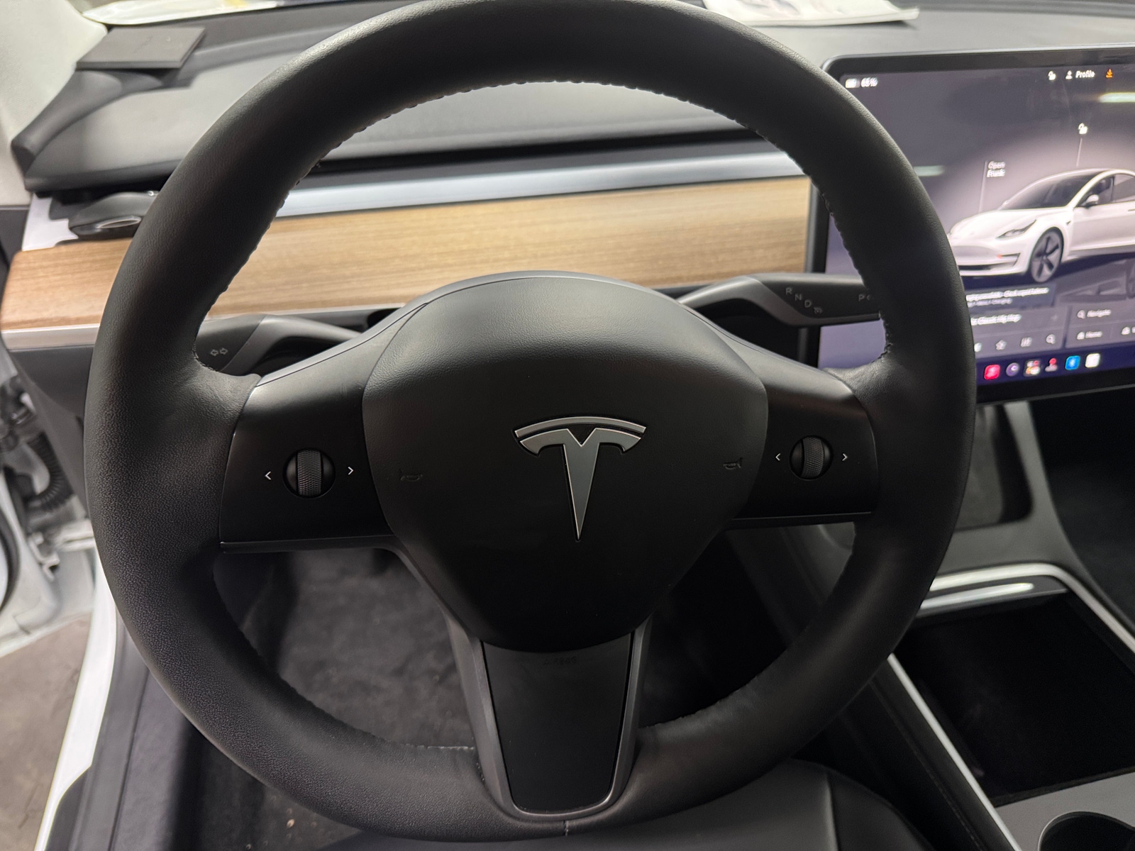 Thumbnail: 2023 Tesla Model 3 - 4