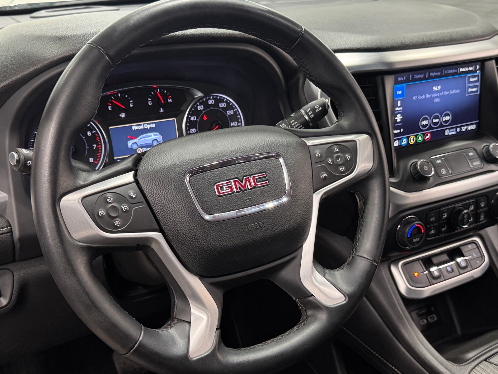 Thumbnail: 2023 GMC Acadia - 4