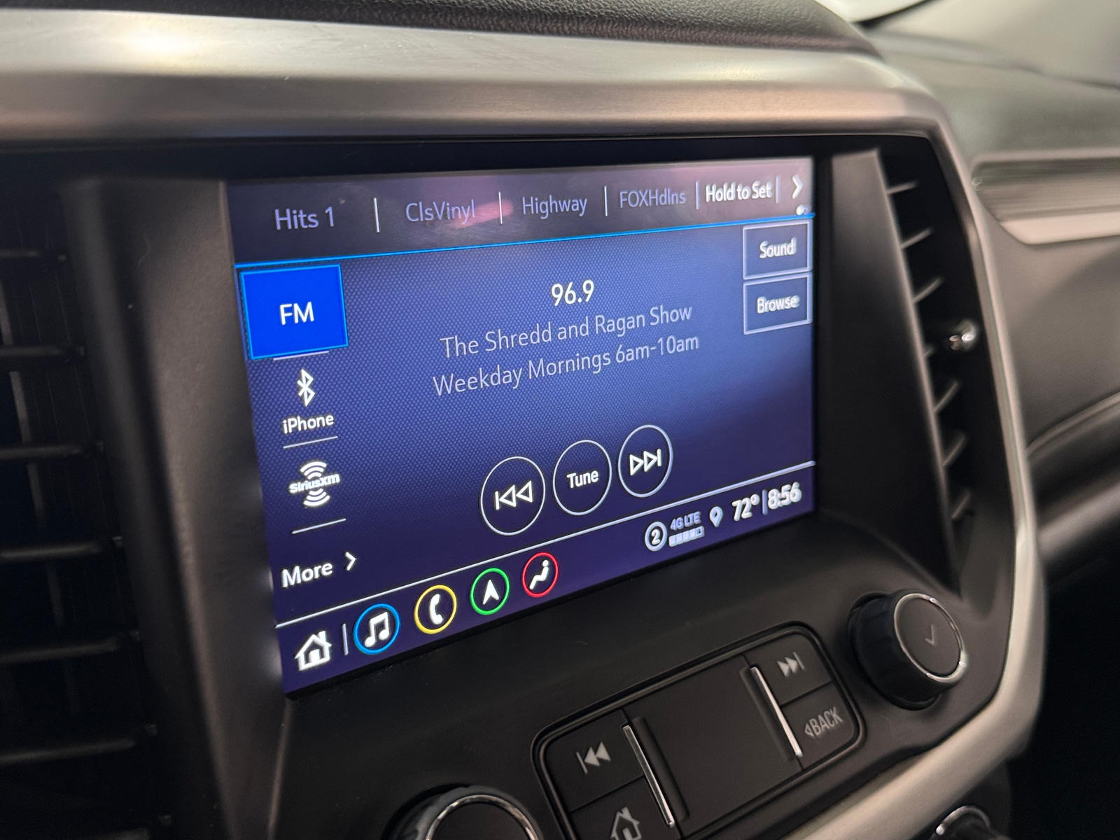 Thumbnail: 2023 GMC Acadia - 3