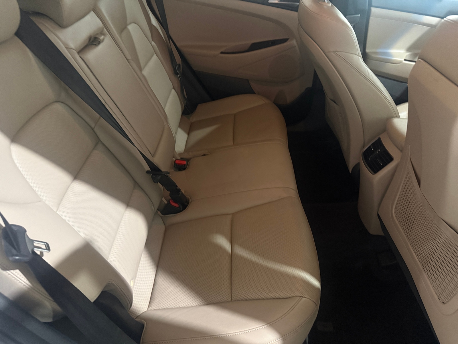 Thumbnail: 2016 Hyundai Tucson - 5