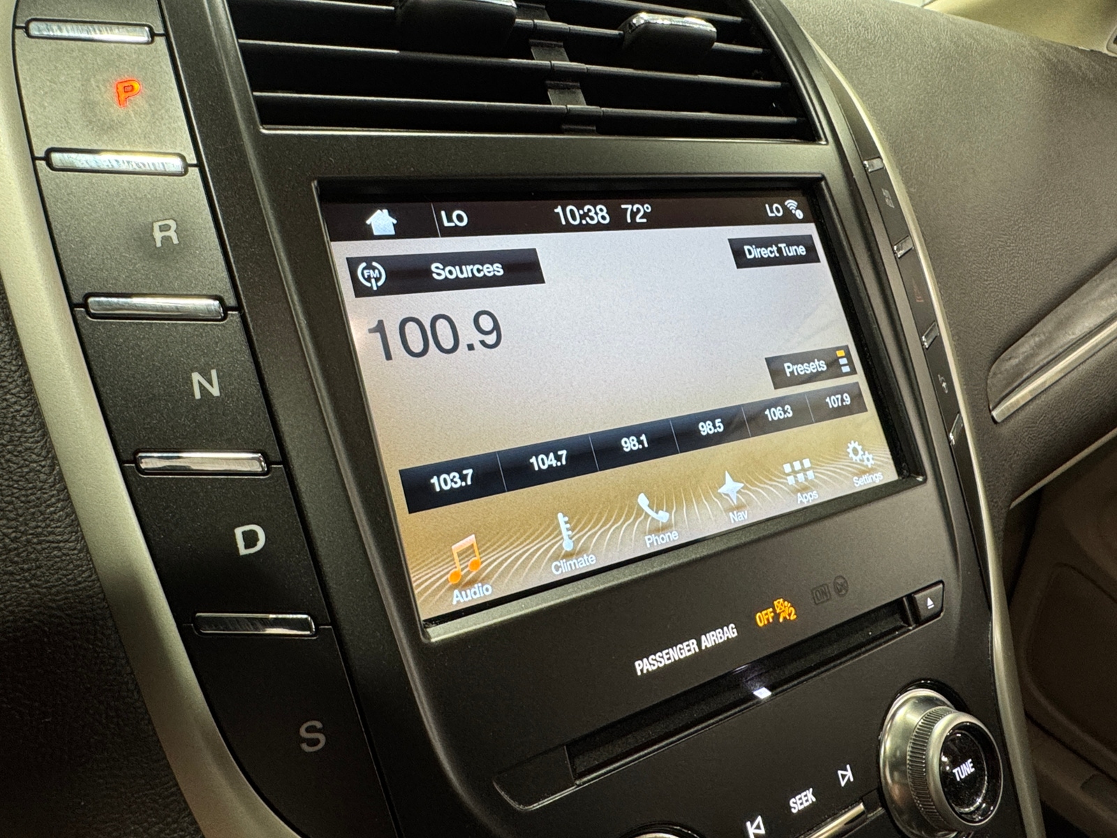 Thumbnail: 2017 Lincoln MKC - 3
