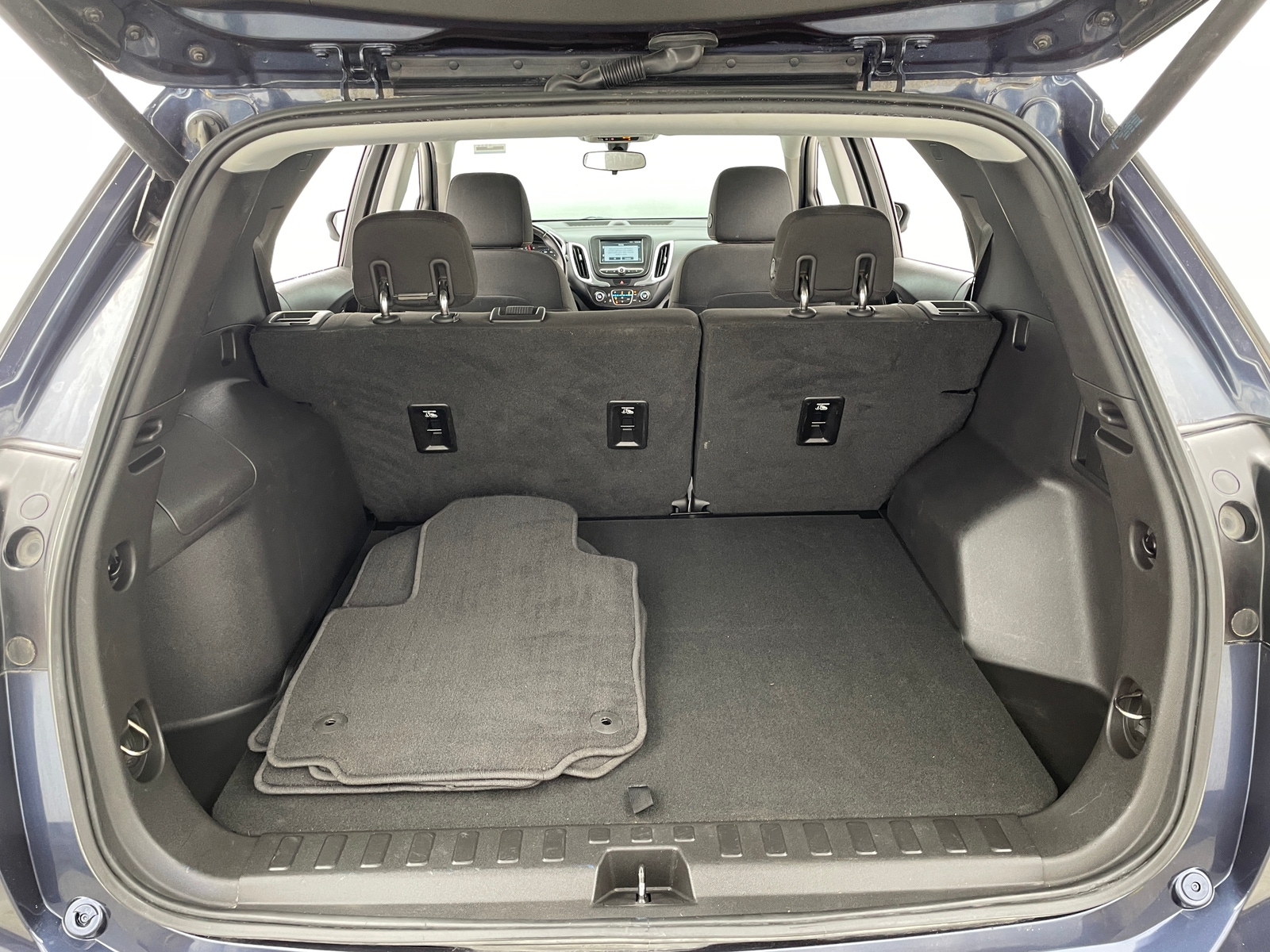 Thumbnail: 2018 Chevrolet Equinox - 7