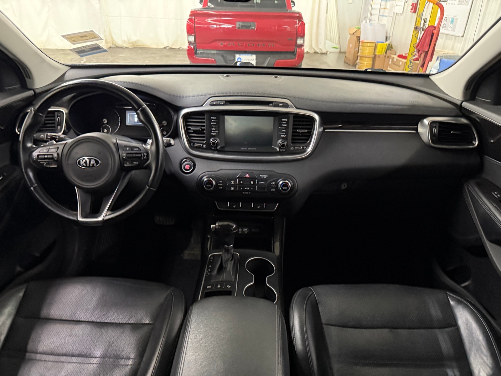 Thumbnail: 2017 Kia Sorento - 2