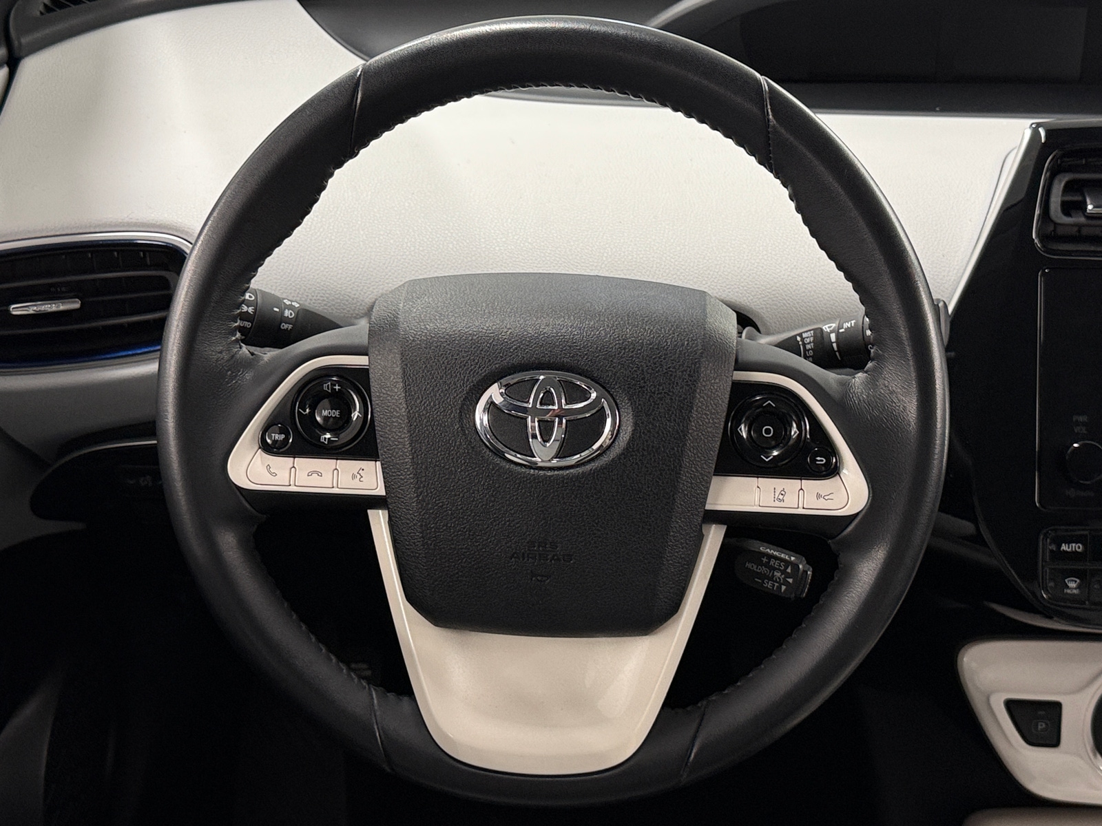 Thumbnail: 2018 Toyota Prius - 5
