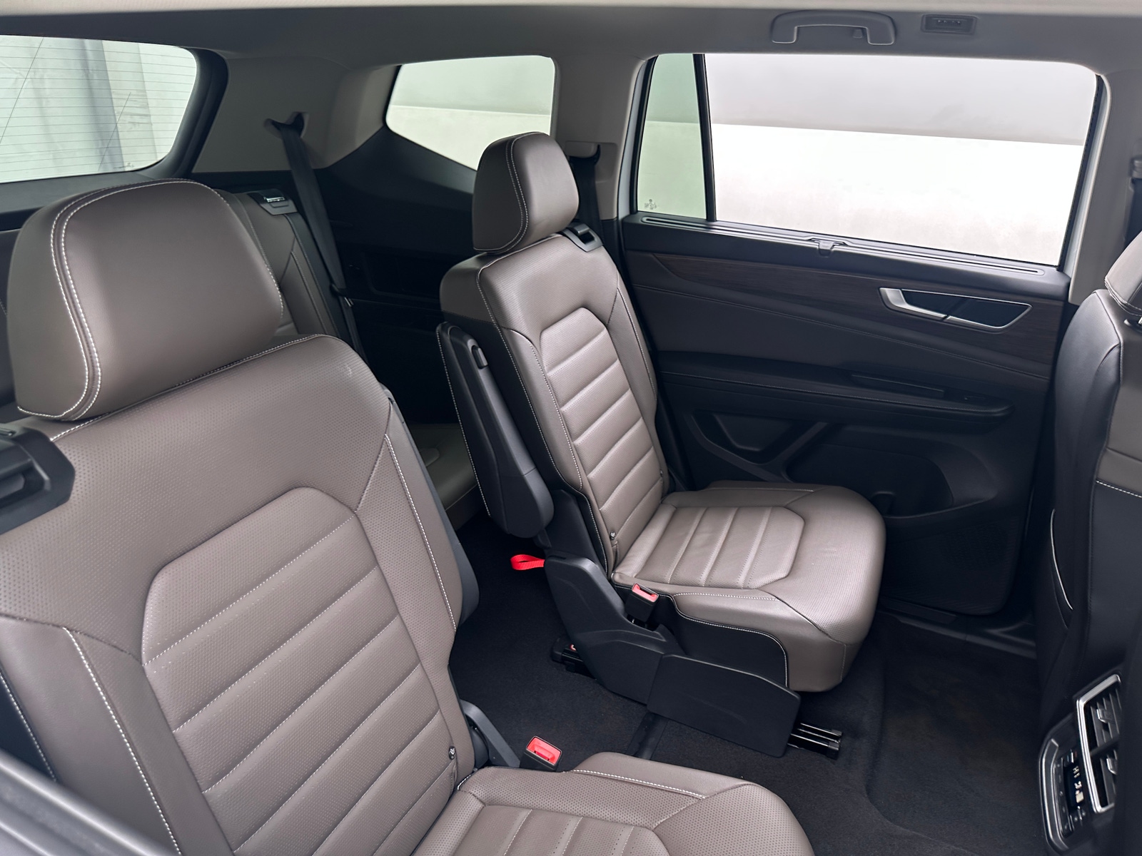 Thumbnail: 2025 Volkswagen Atlas - 5