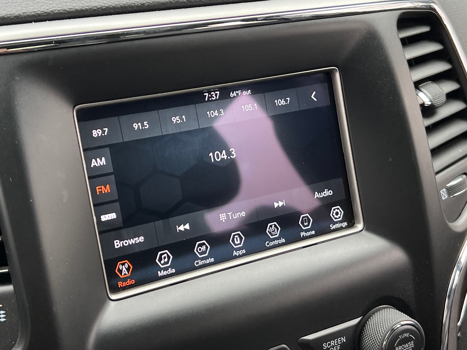 Thumbnail: 2018 Jeep Grand Cherokee - 3