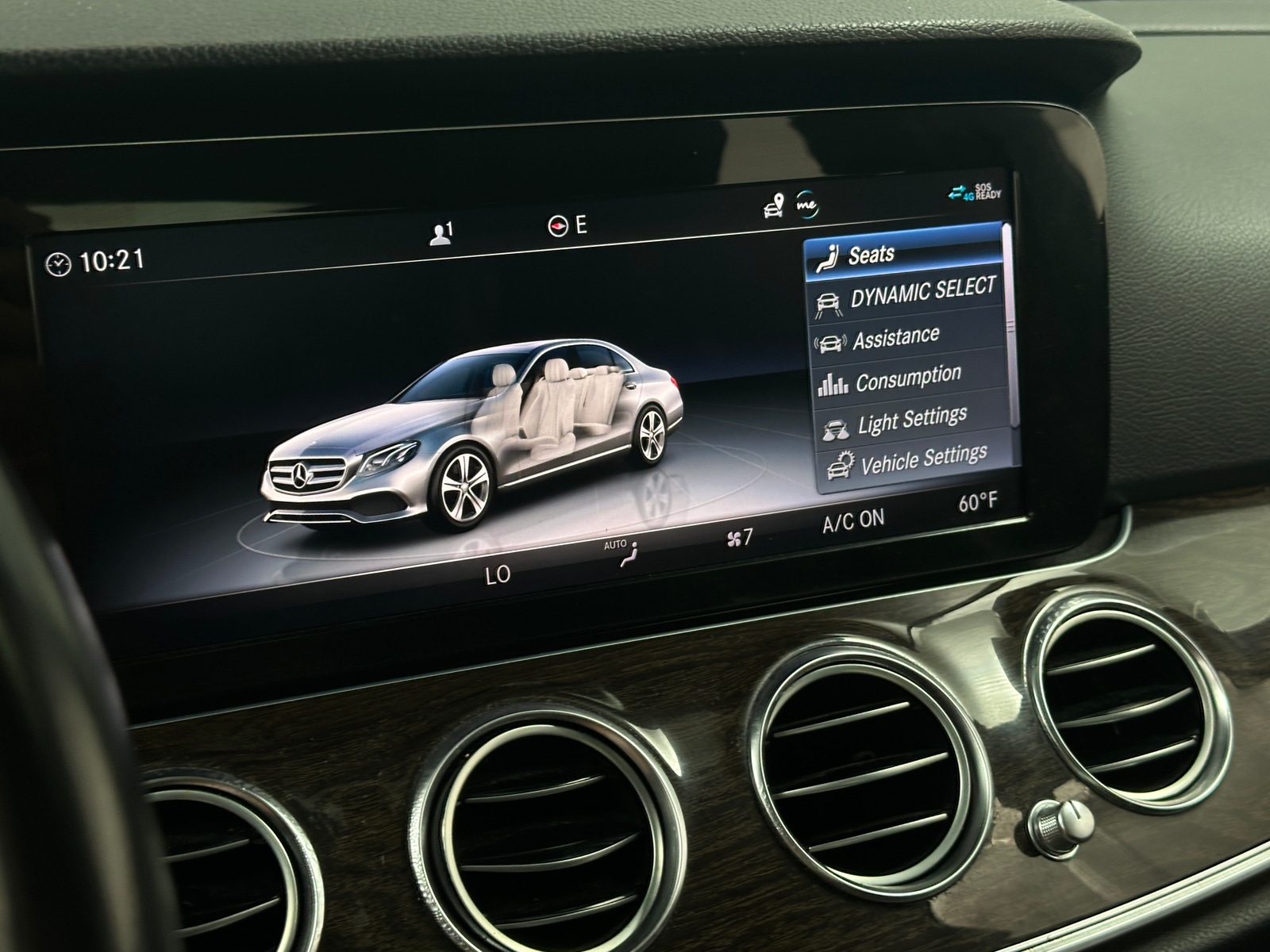 Thumbnail: 2019 Mercedes-Benz E-Class - 3