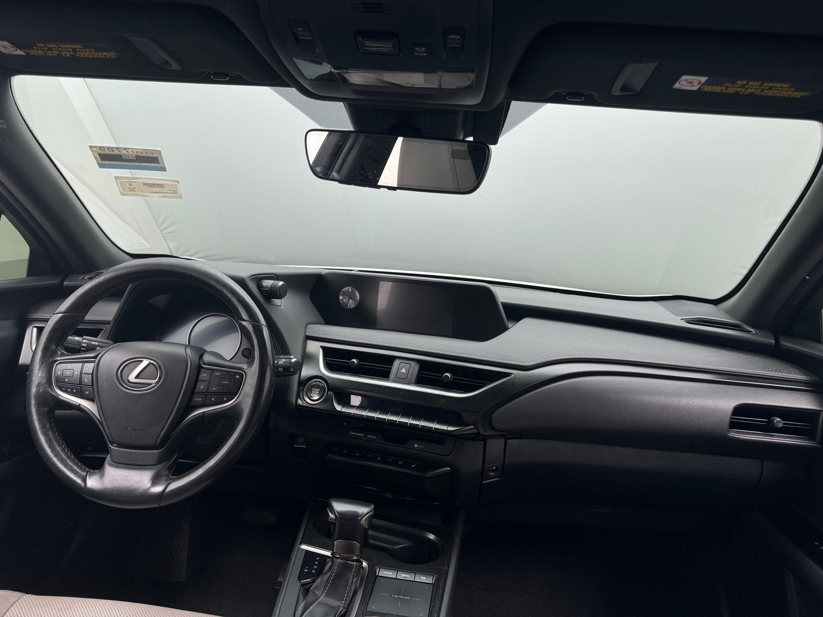 Thumbnail: 2019 Lexus UX - 2