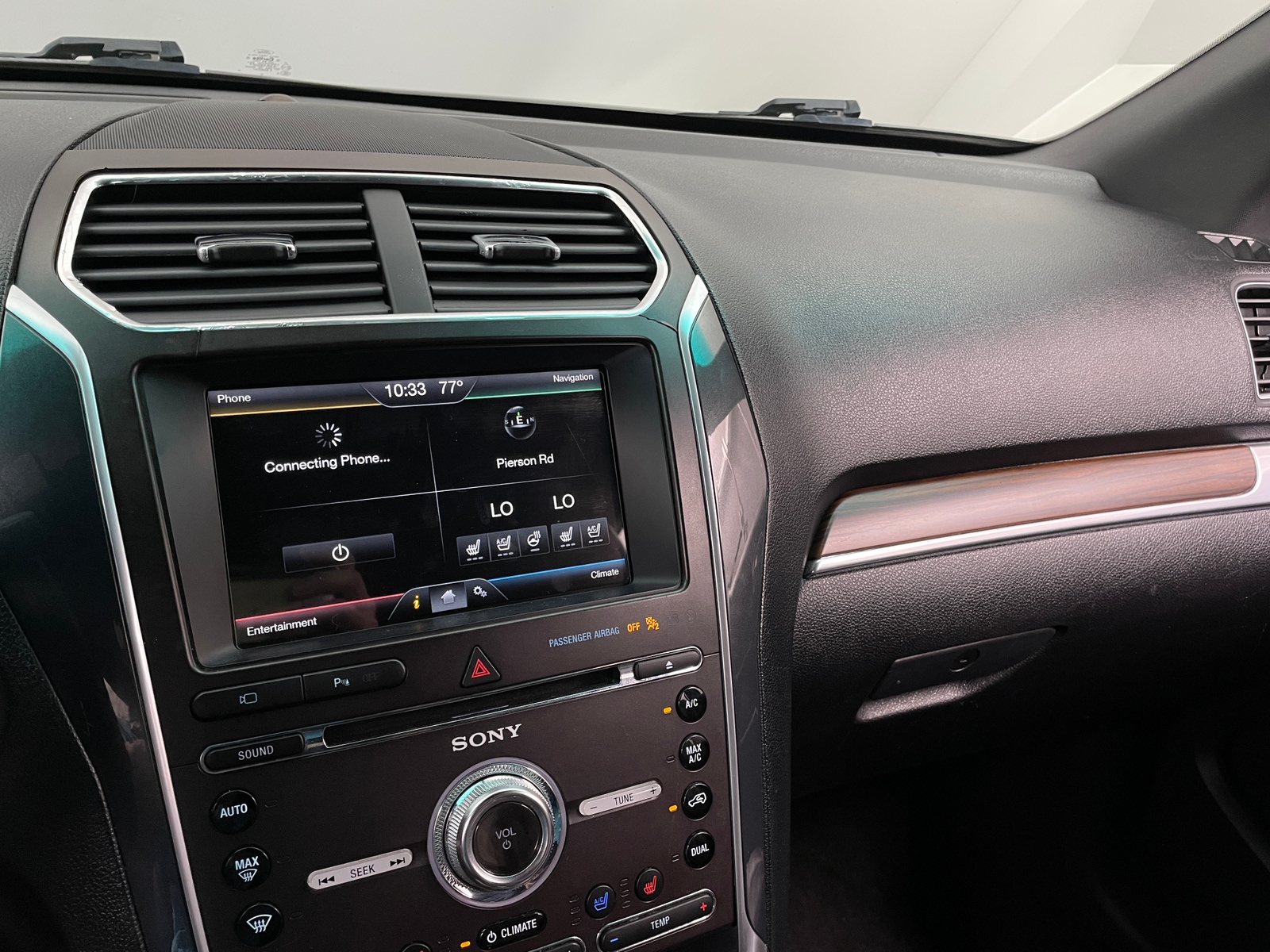 Thumbnail: 2016 Ford Explorer - 3