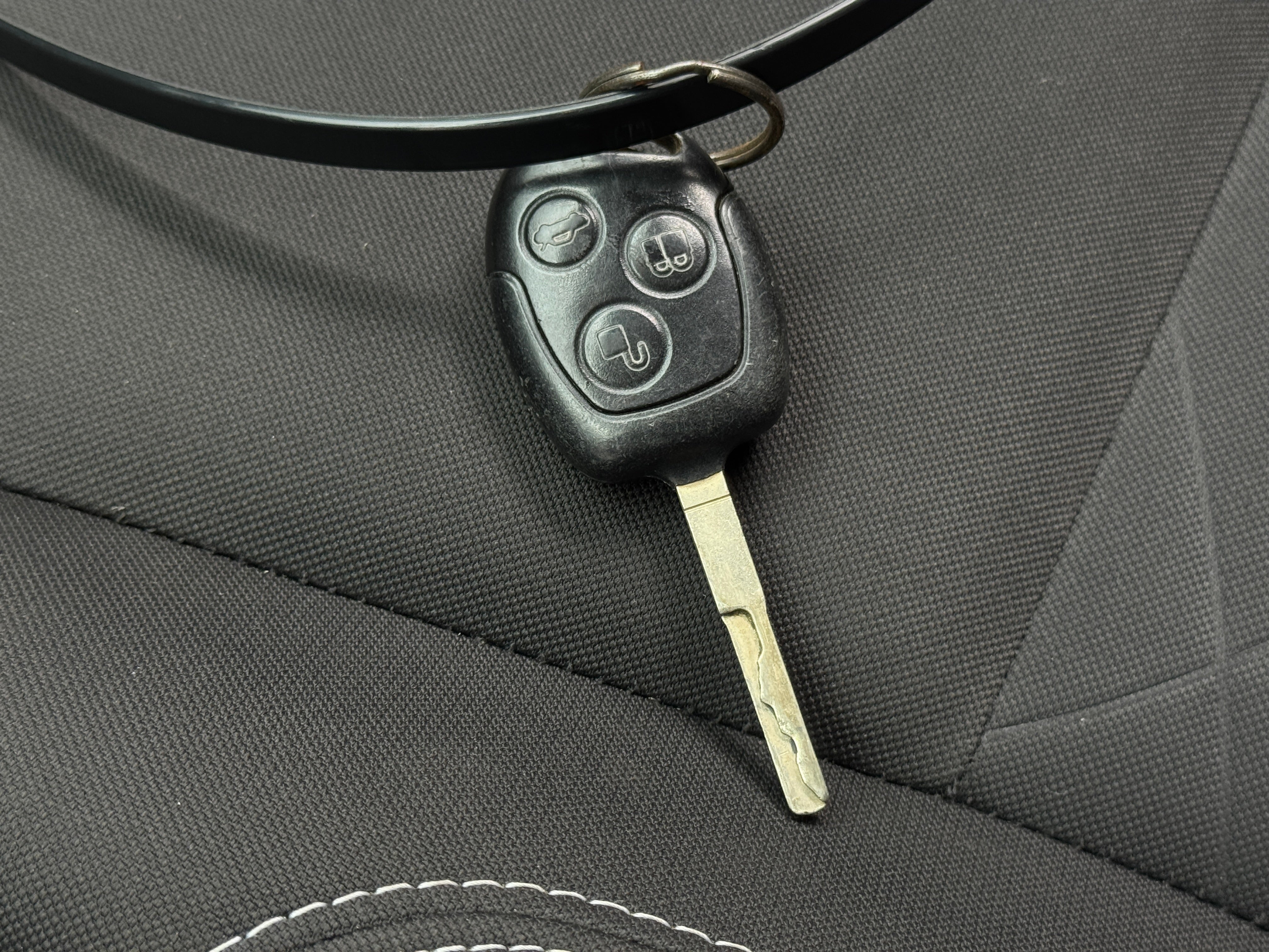 Used 2014 Ford Fiesta SE with VIN 3FADP4EJ9EM107676 for sale in Pewaukee, WI